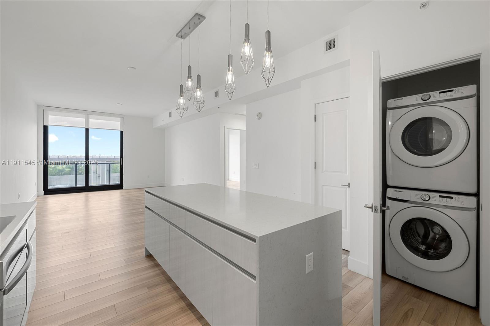 Slate Hallandale - Residential Lease