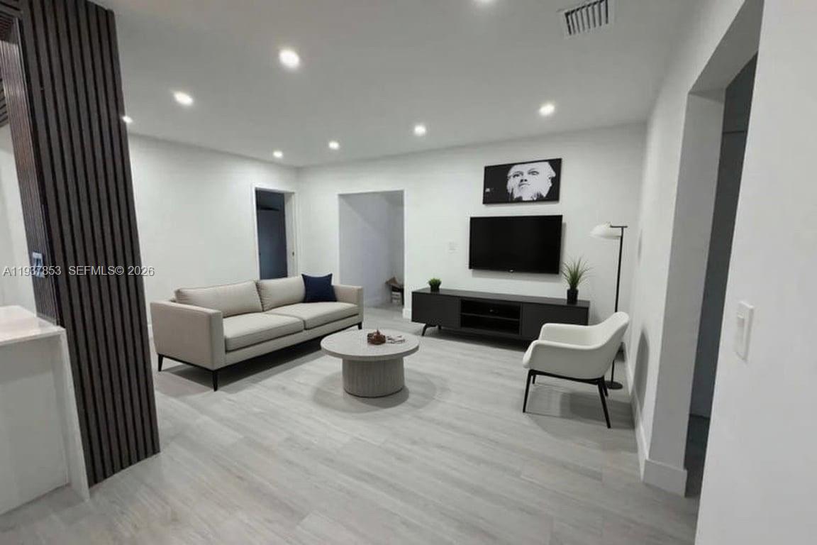 STEPHEN MANOR - Residential