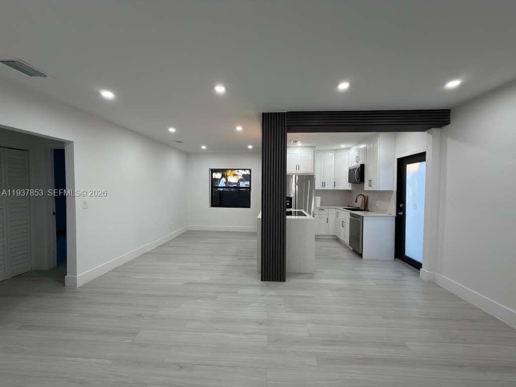 STEPHEN MANOR - Residential