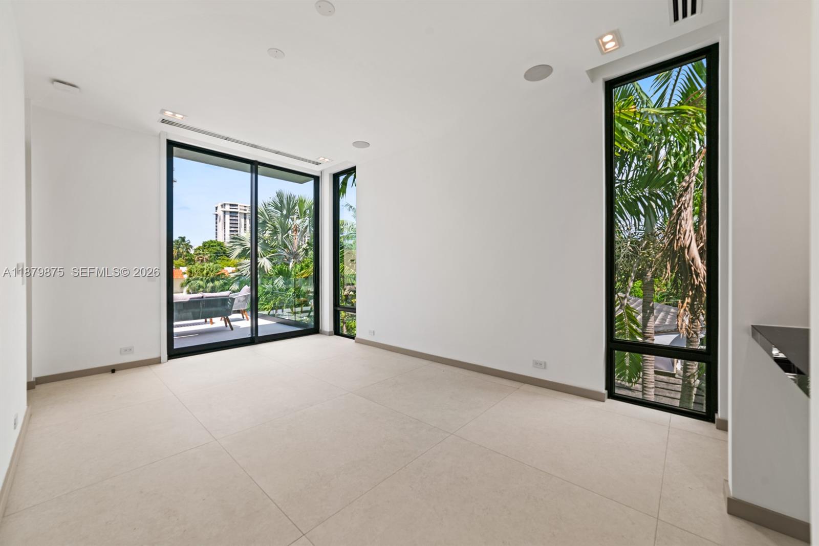 RIVER BAY PARK ADDN - Residential