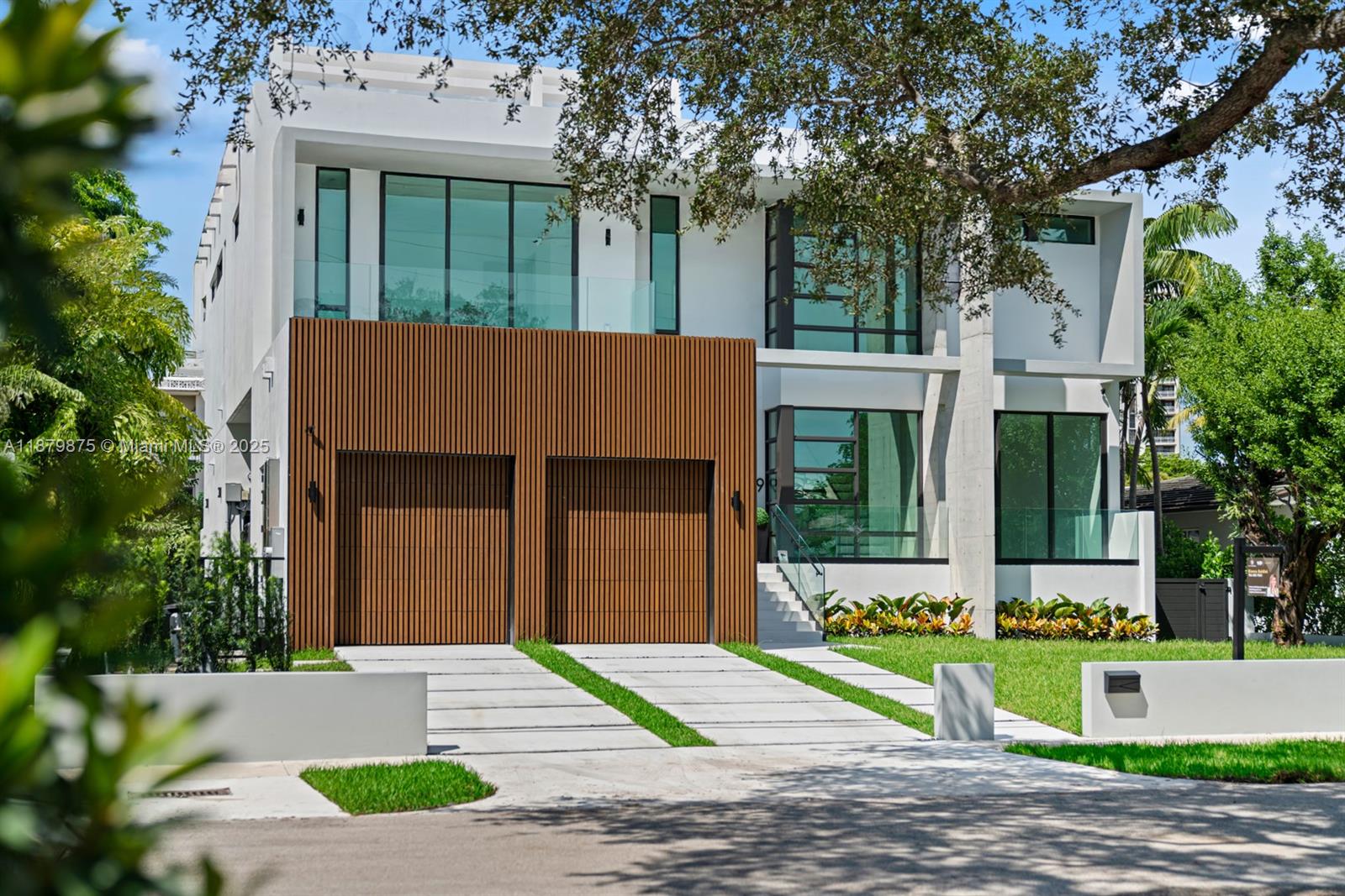 RIVER BAY PARK ADDN - Residential