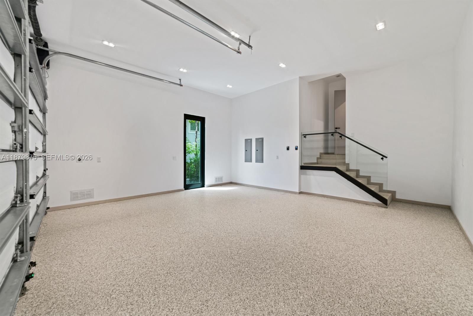 RIVER BAY PARK ADDN - Residential