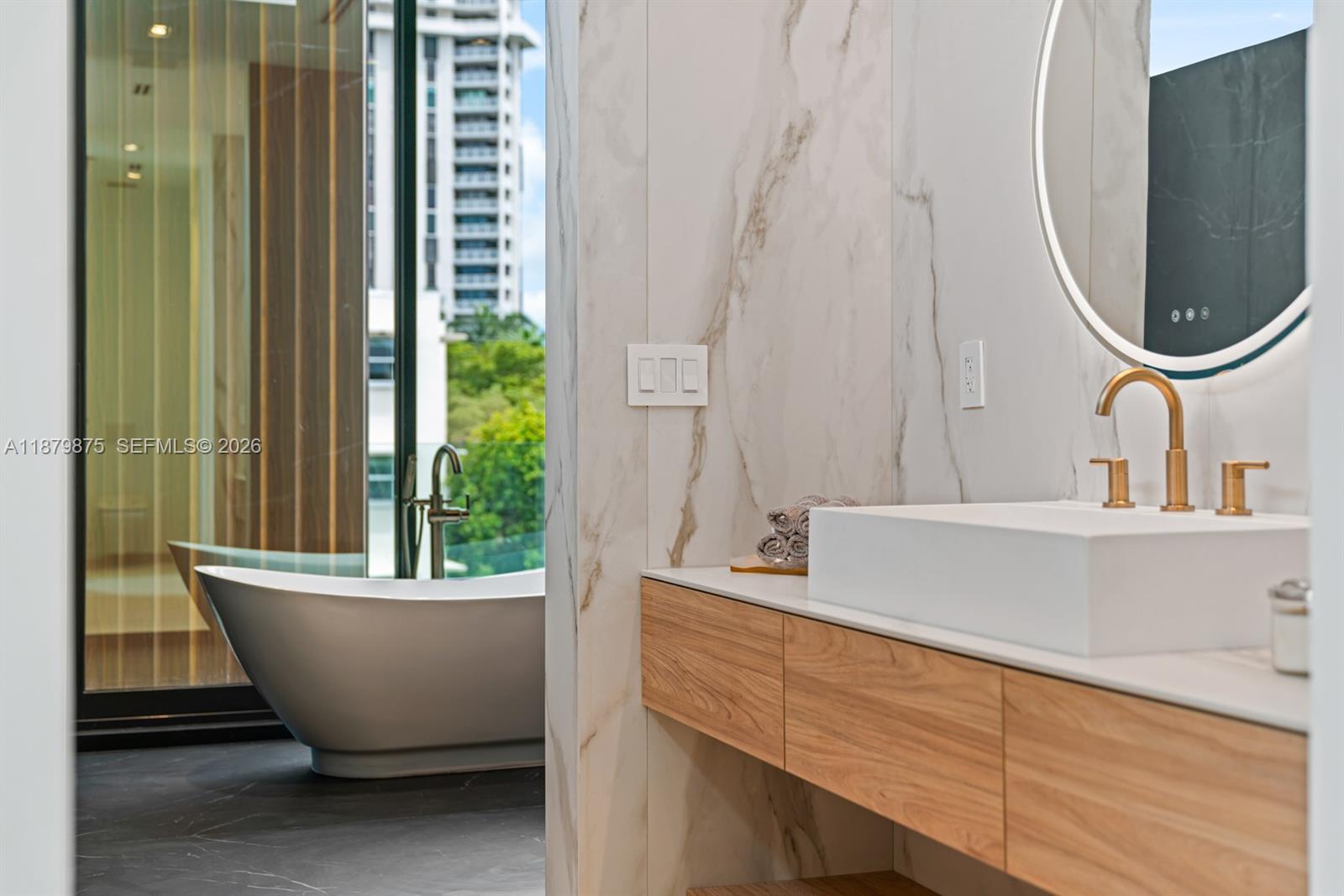 RIVER BAY PARK ADDN - Residential