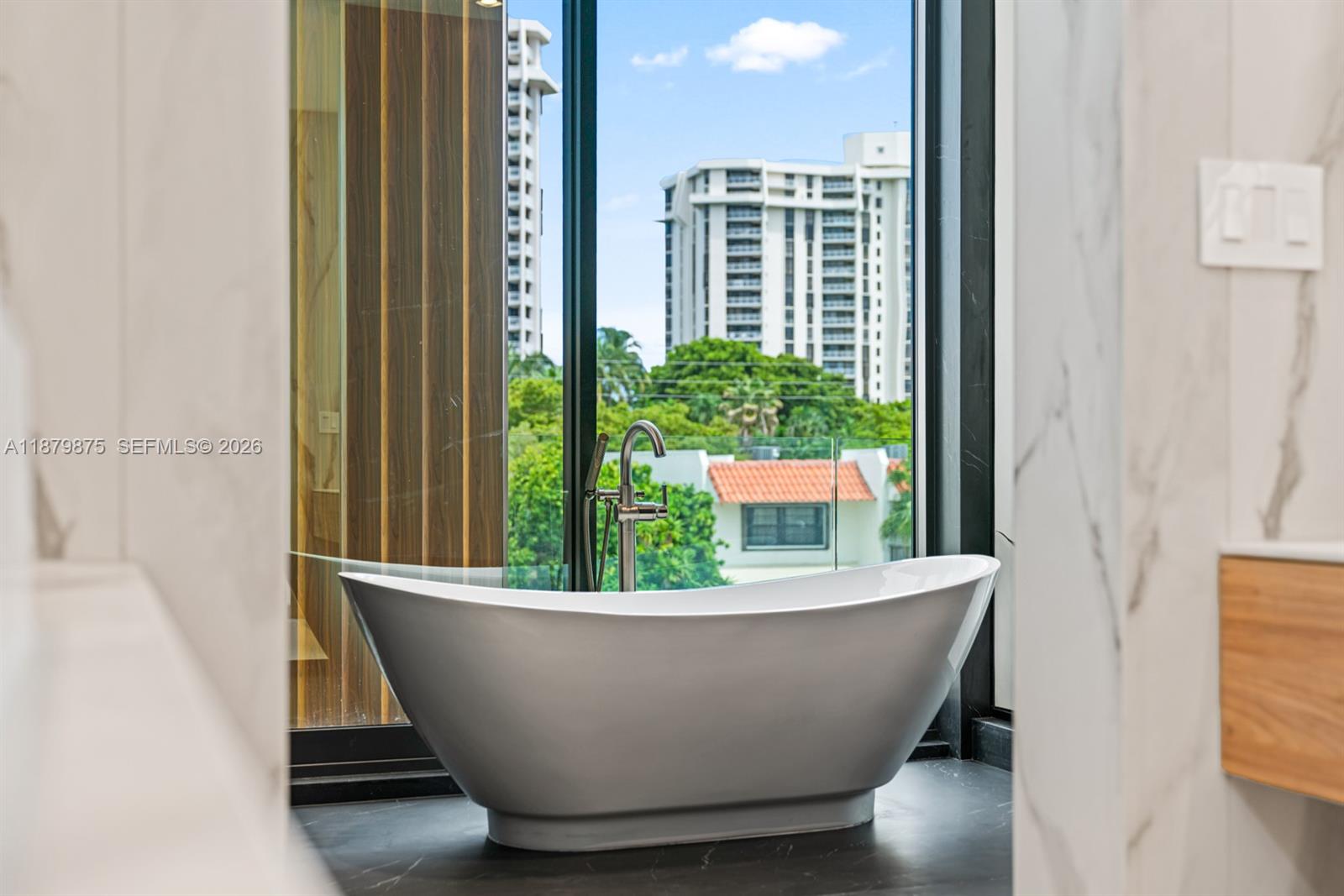 RIVER BAY PARK ADDN - Residential