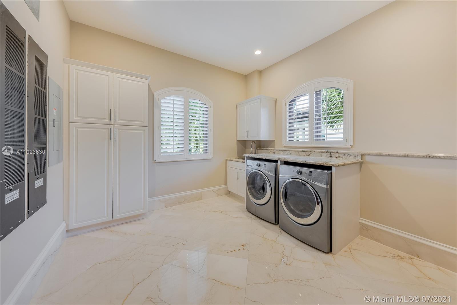 PALM ISLAND - Residential