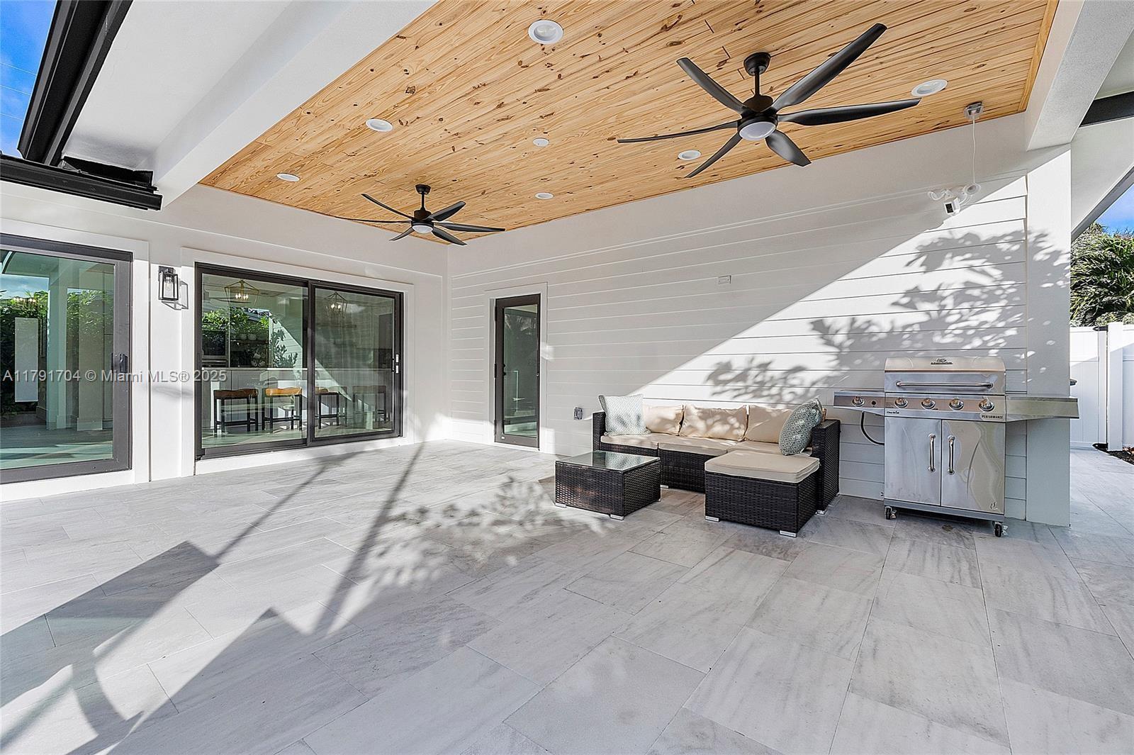 LAKE PLACID - Residential Lease