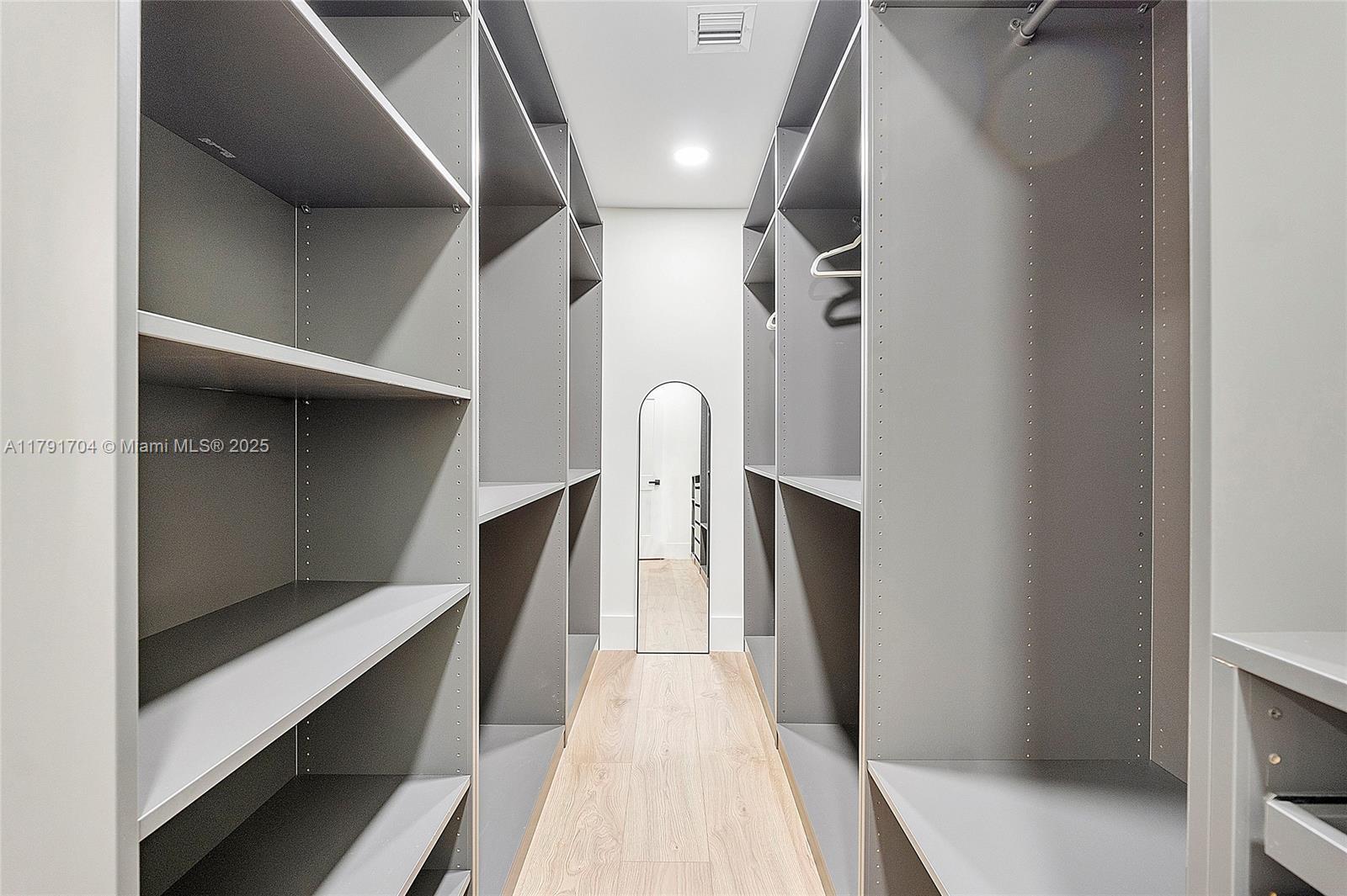 LAKE PLACID - Residential Lease