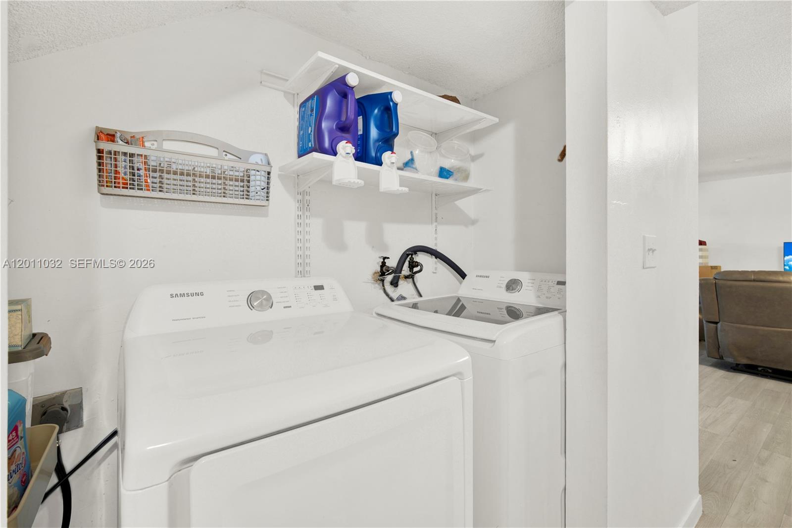 CONTINUUM CONDO PH II - Residential