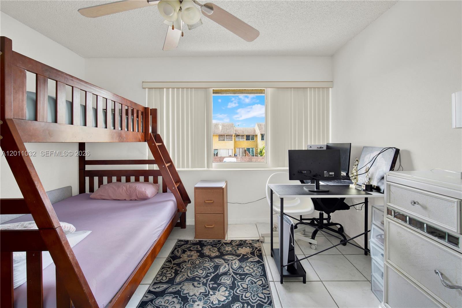 CONTINUUM CONDO PH II - Residential