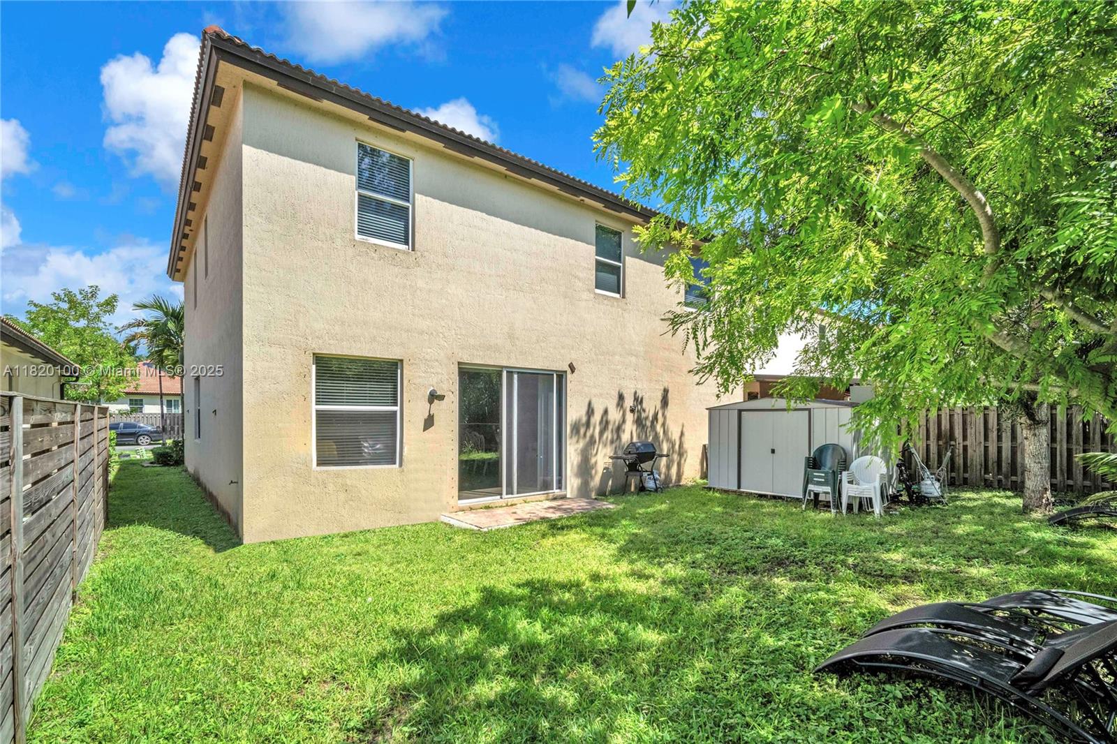 VENTANAS AT HOMESTEAD - Residential