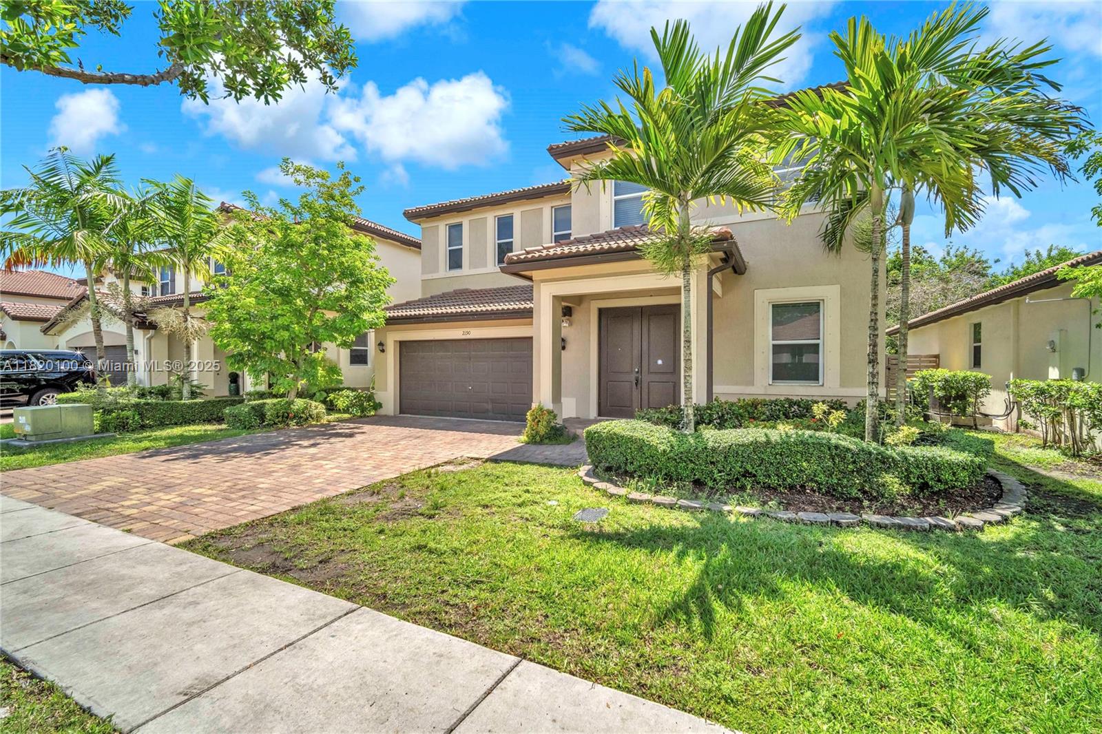 VENTANAS AT HOMESTEAD - Residential