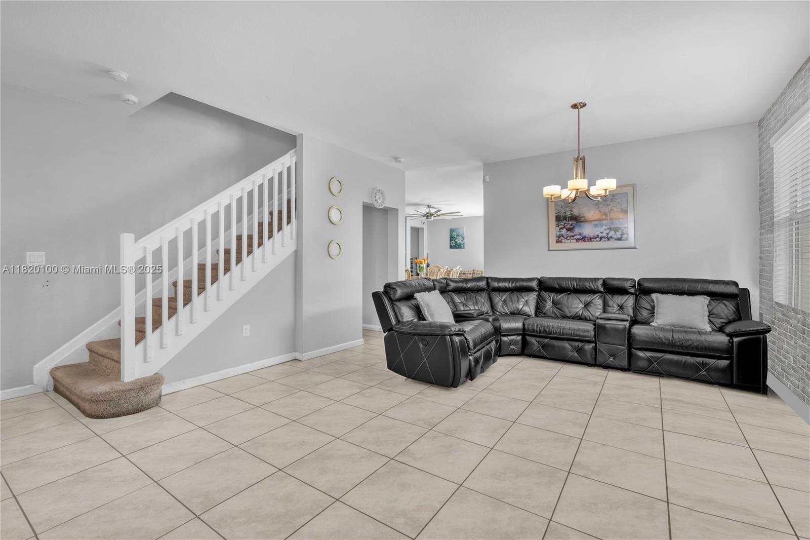 VENTANAS AT HOMESTEAD - Residential