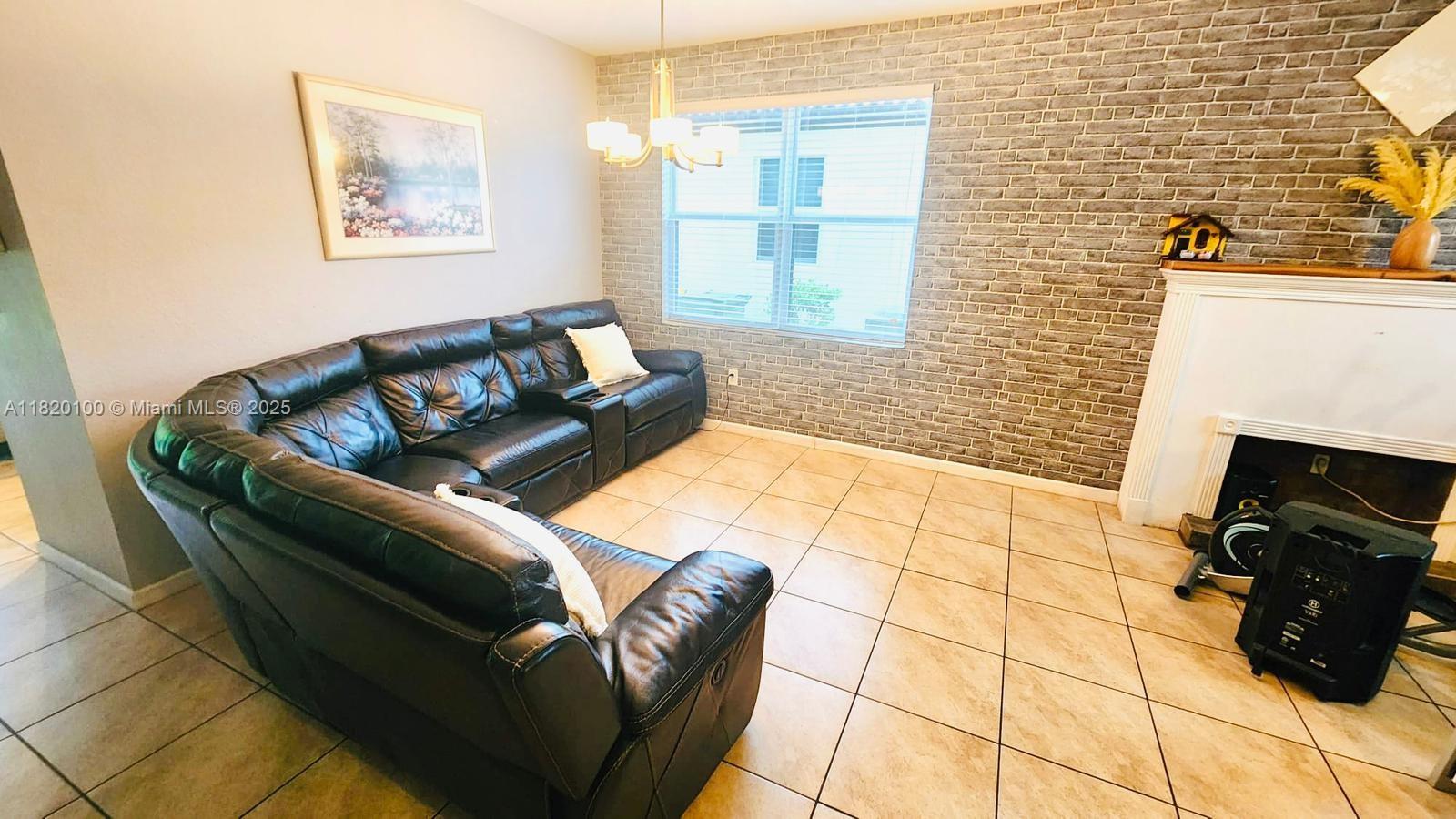 2190 SE 2nd St, Homestead, FL, 33033/$750,000 4 2190 SE 2nd St