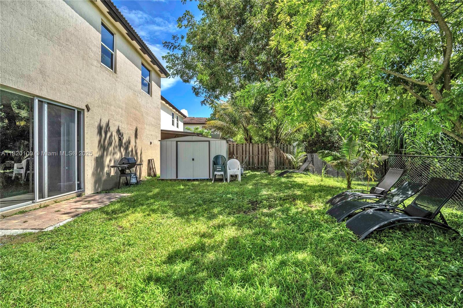 VENTANAS AT HOMESTEAD - Residential