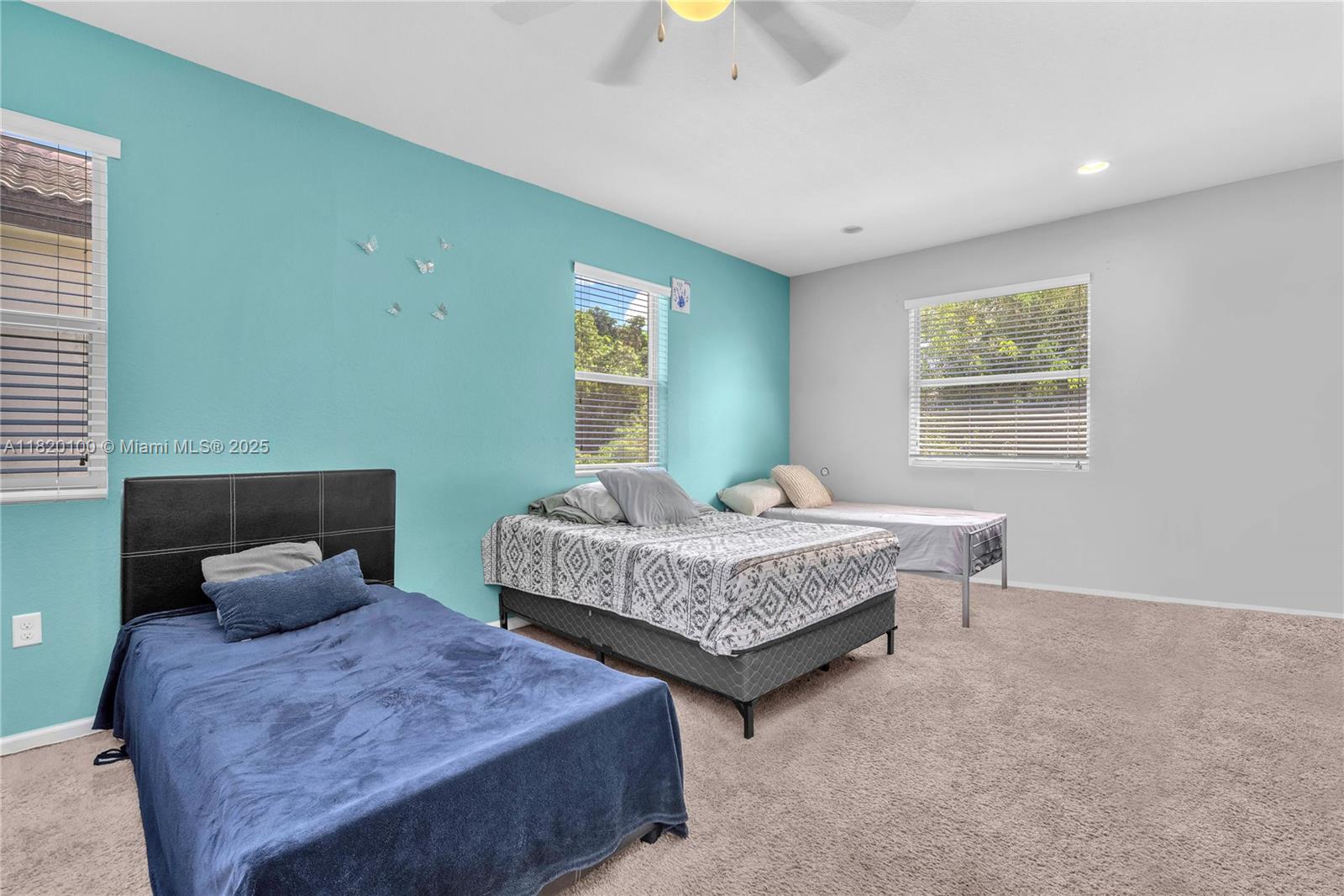 VENTANAS AT HOMESTEAD - Residential