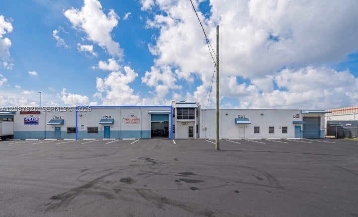 Photo 1 of 14 — 7250 NW 41st St Bay B, Miami, FL 33166