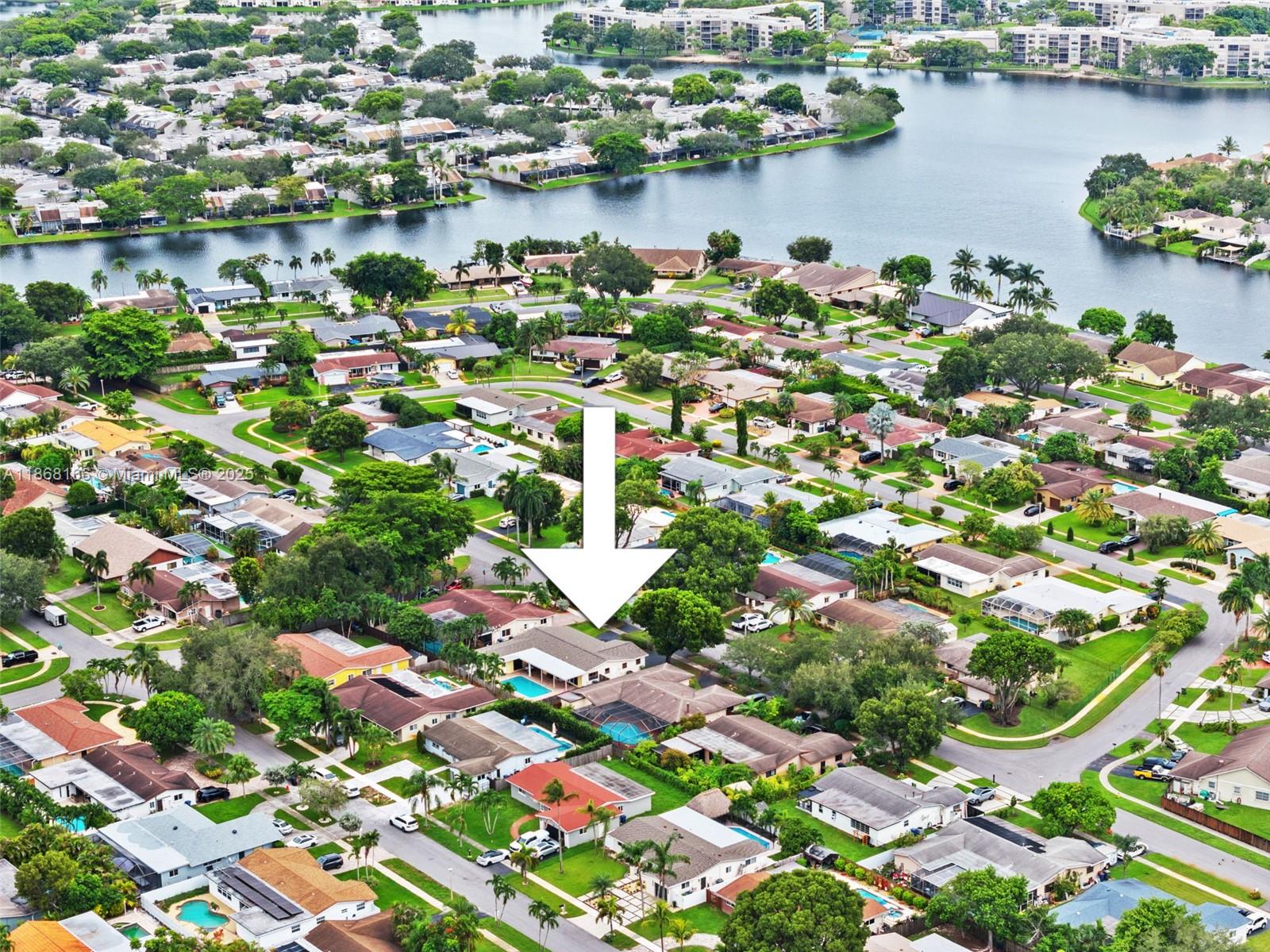 PEMBROKE LAKES SEC 6 - Residential