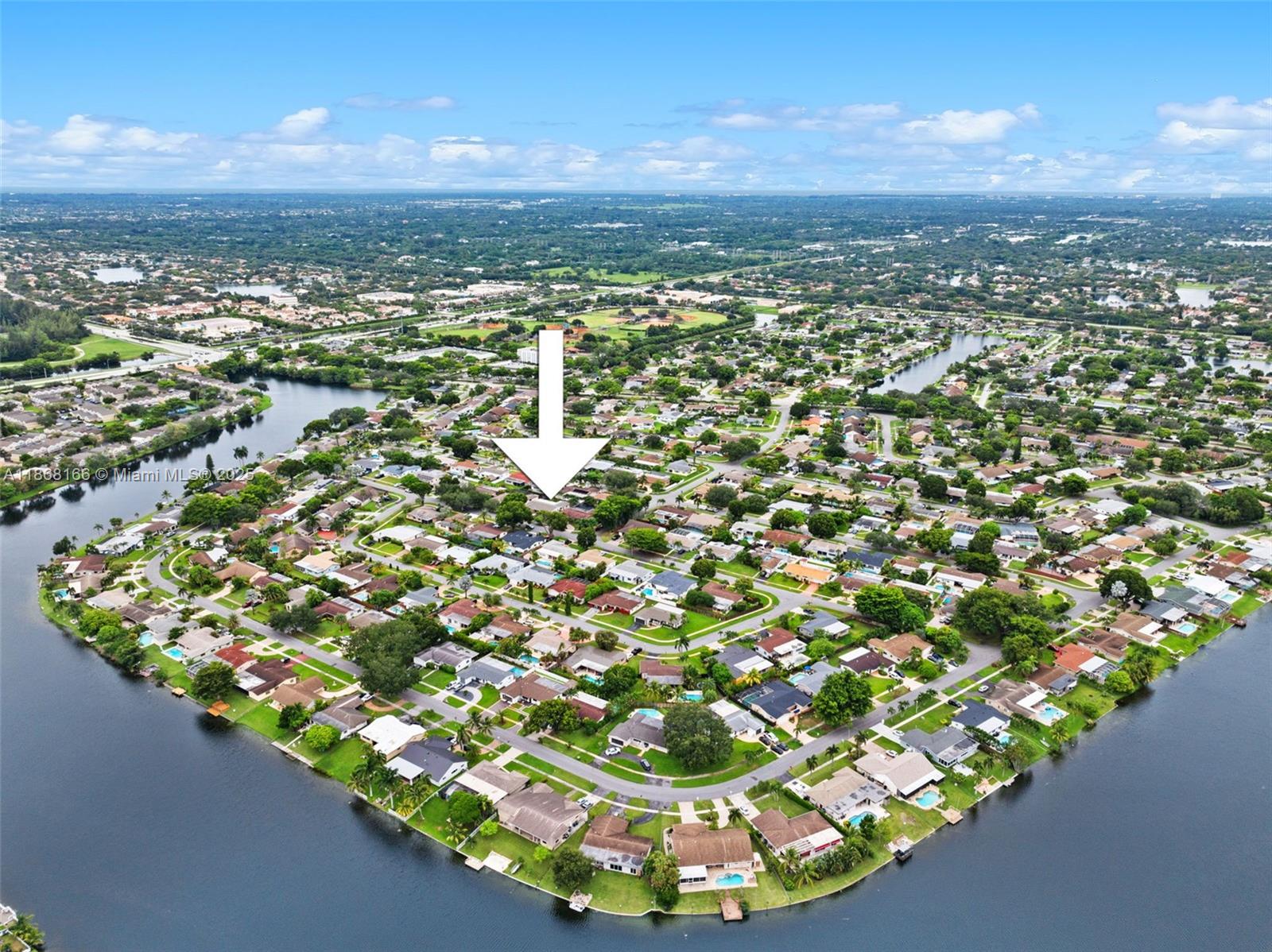 PEMBROKE LAKES SEC 6 - Residential