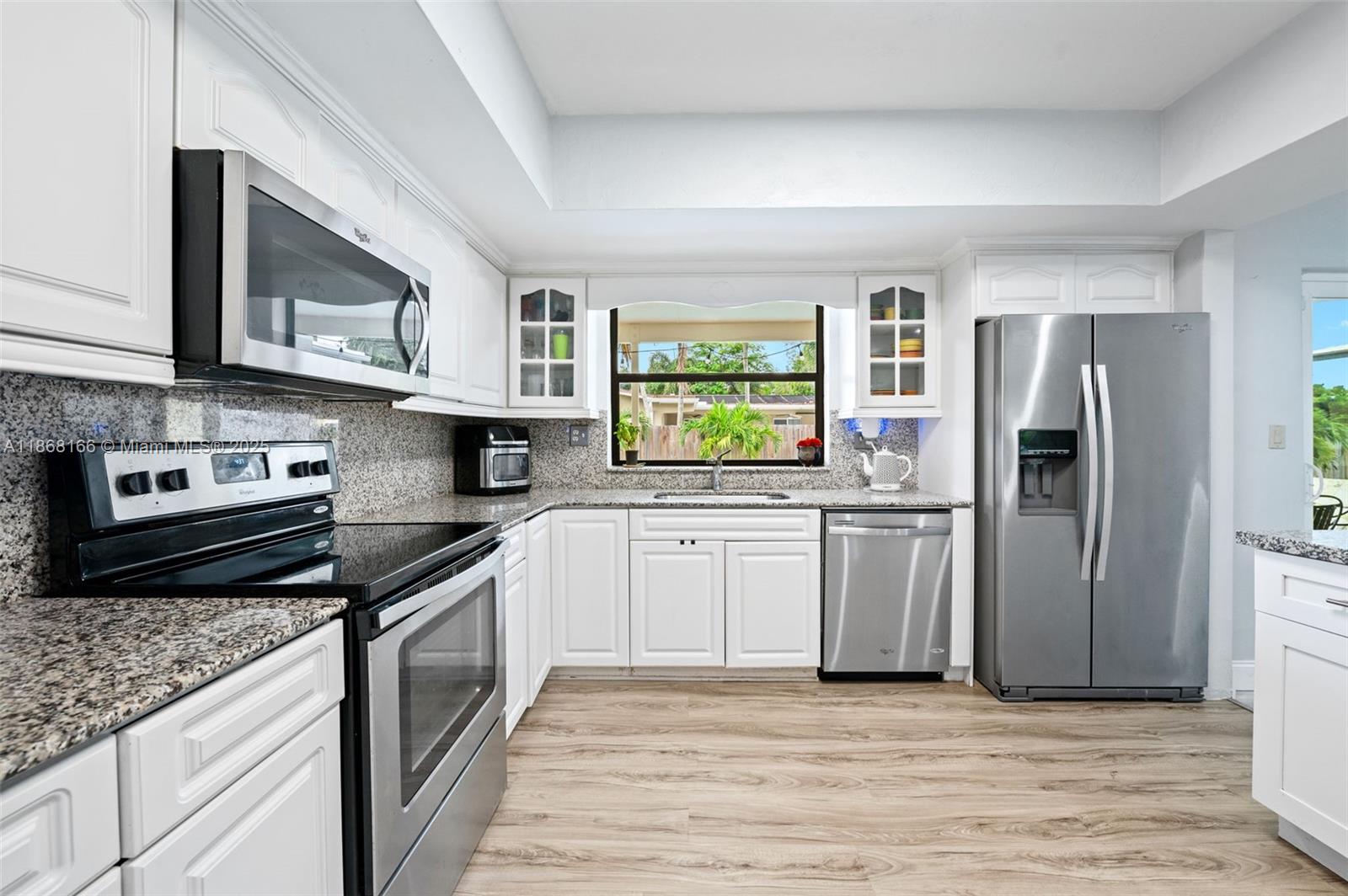 PEMBROKE LAKES SEC 6 - Residential