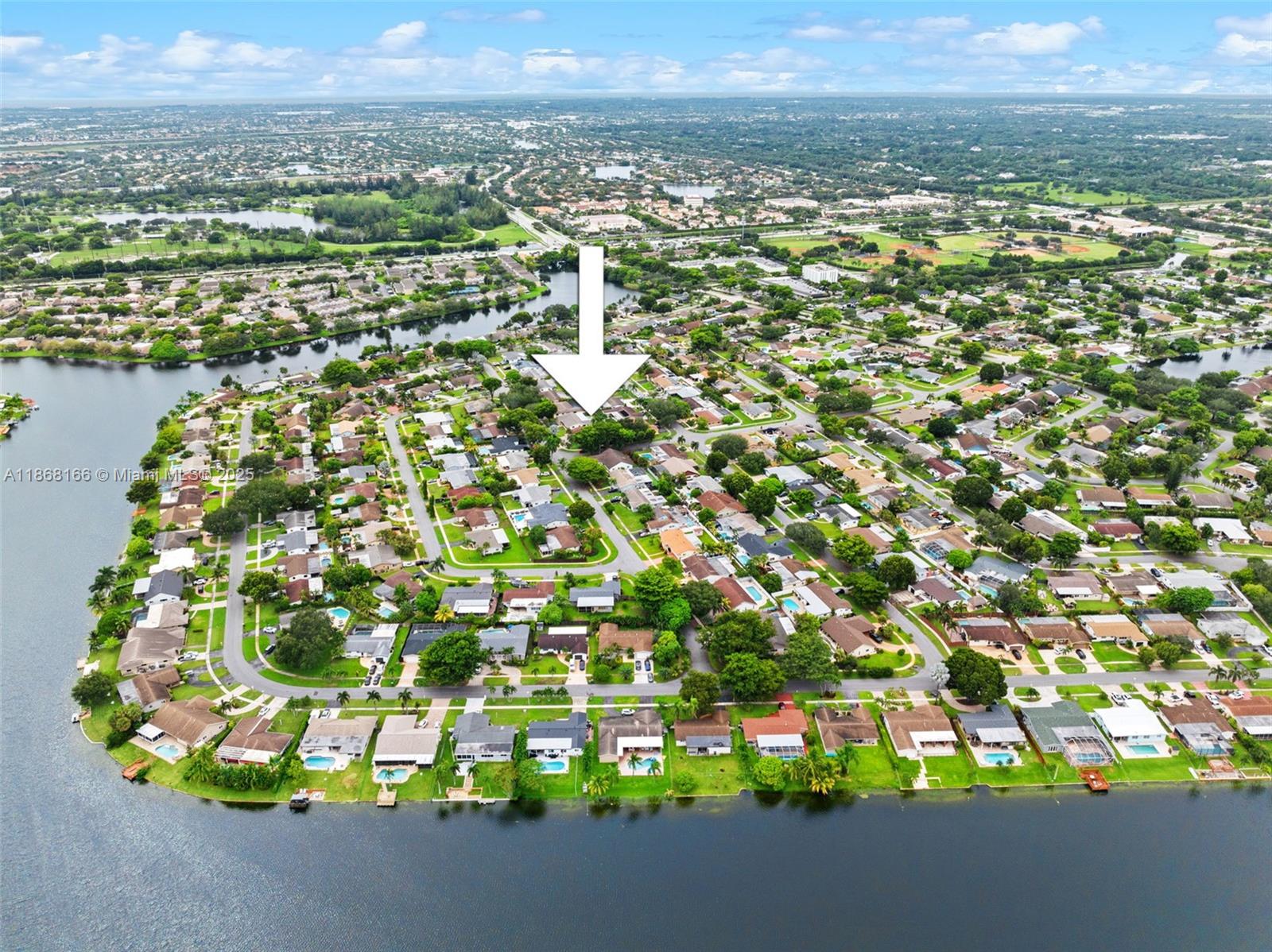 PEMBROKE LAKES SEC 6 - Residential