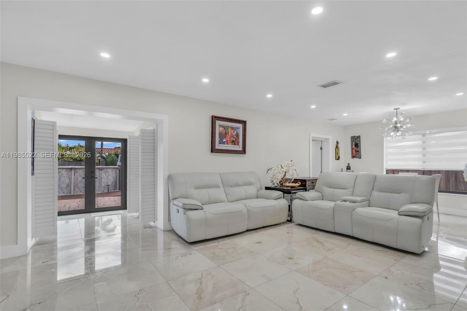 CORAL PARK ESTATES SEC 1 - Residential