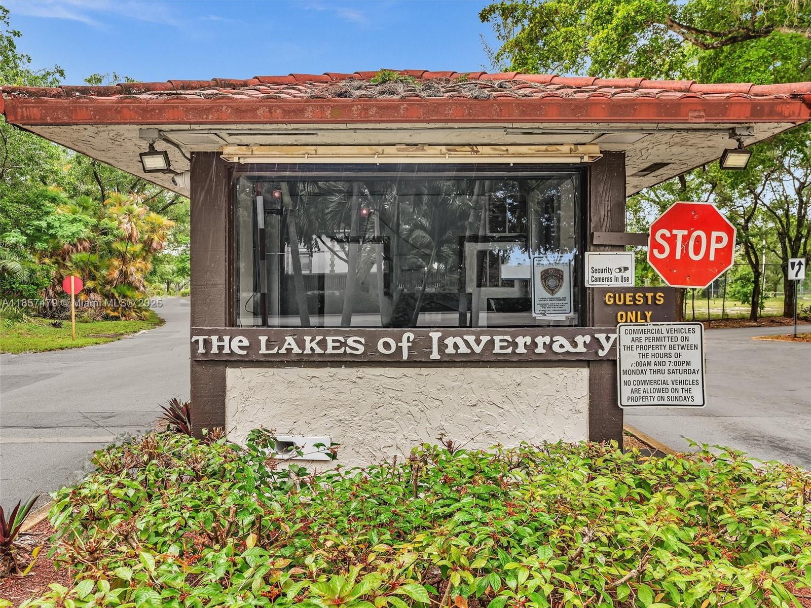 LAKES OF INVERRARY CONDO - Residential