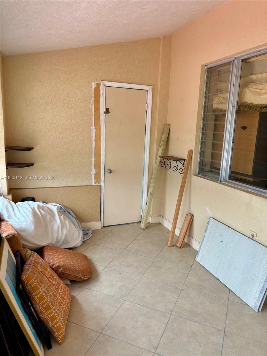 PARK ROAD MANOR - Residential