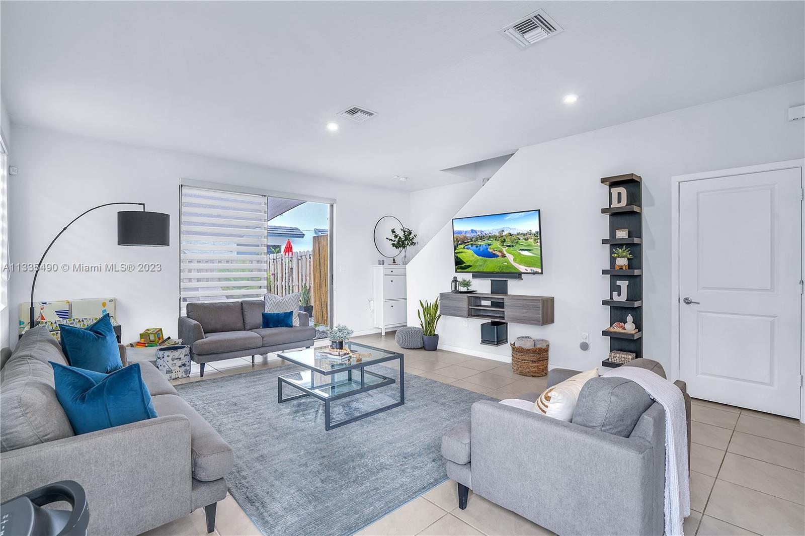 MC RESIDENTIAL - Residential