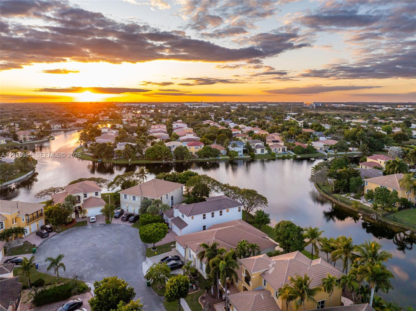 POD 7 AT MONARCH LAKES - Residential