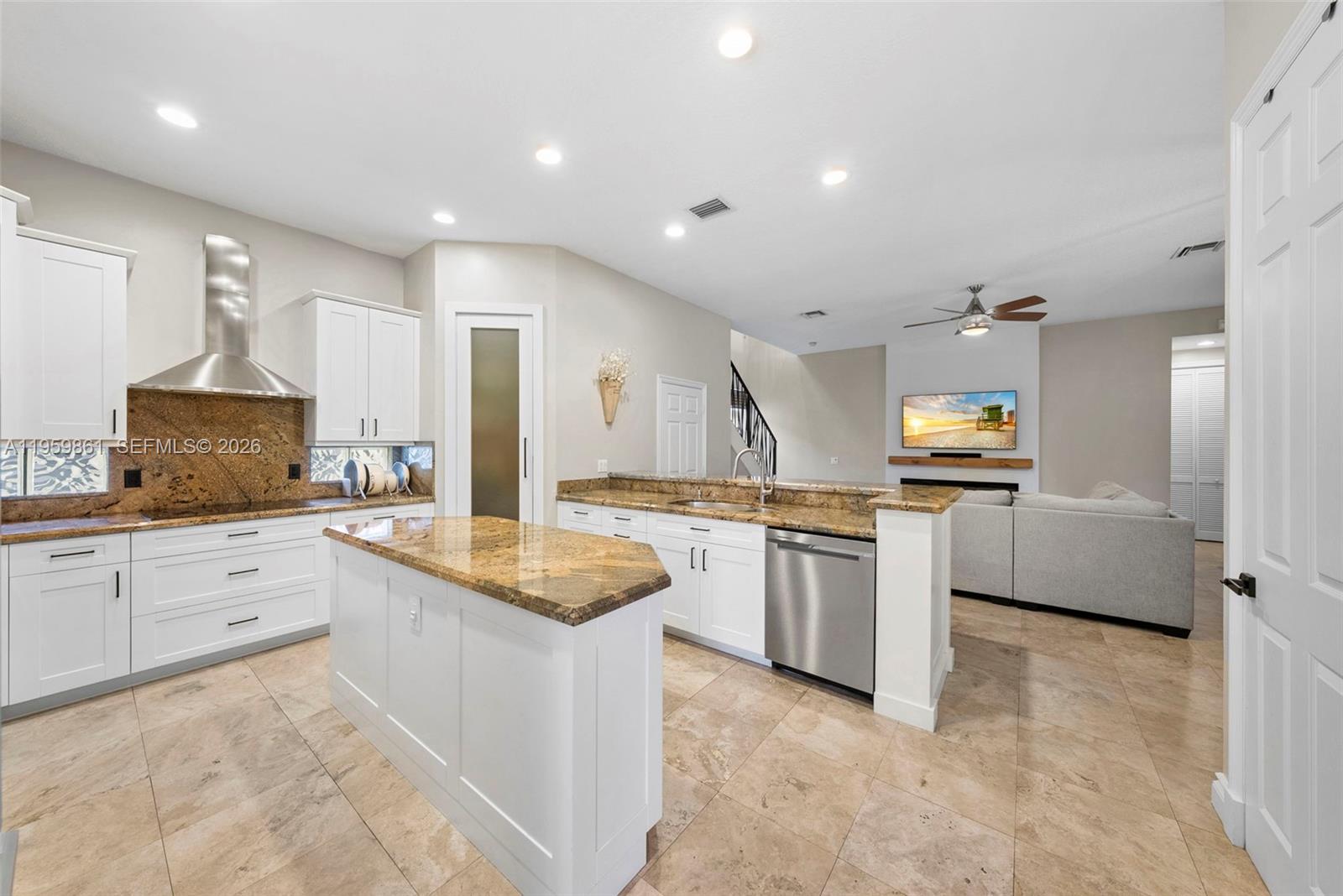 POD 7 AT MONARCH LAKES - Residential