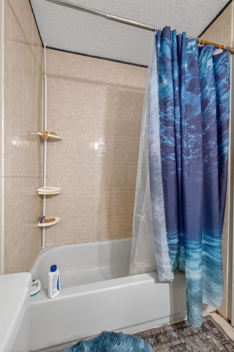 PALM HILL VILLAS UNIT TWO - Residential