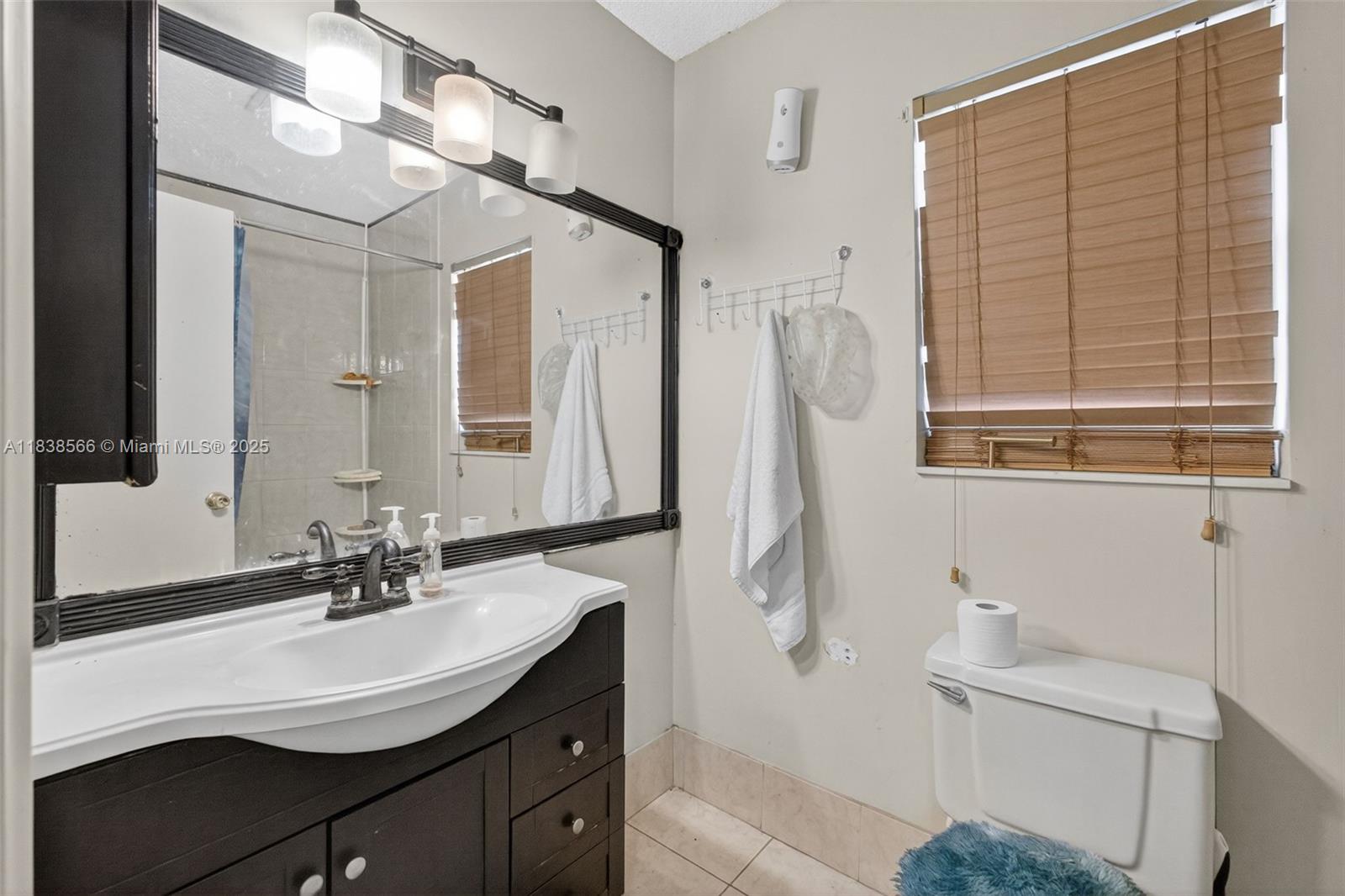 PALM HILL VILLAS UNIT TWO - Residential
