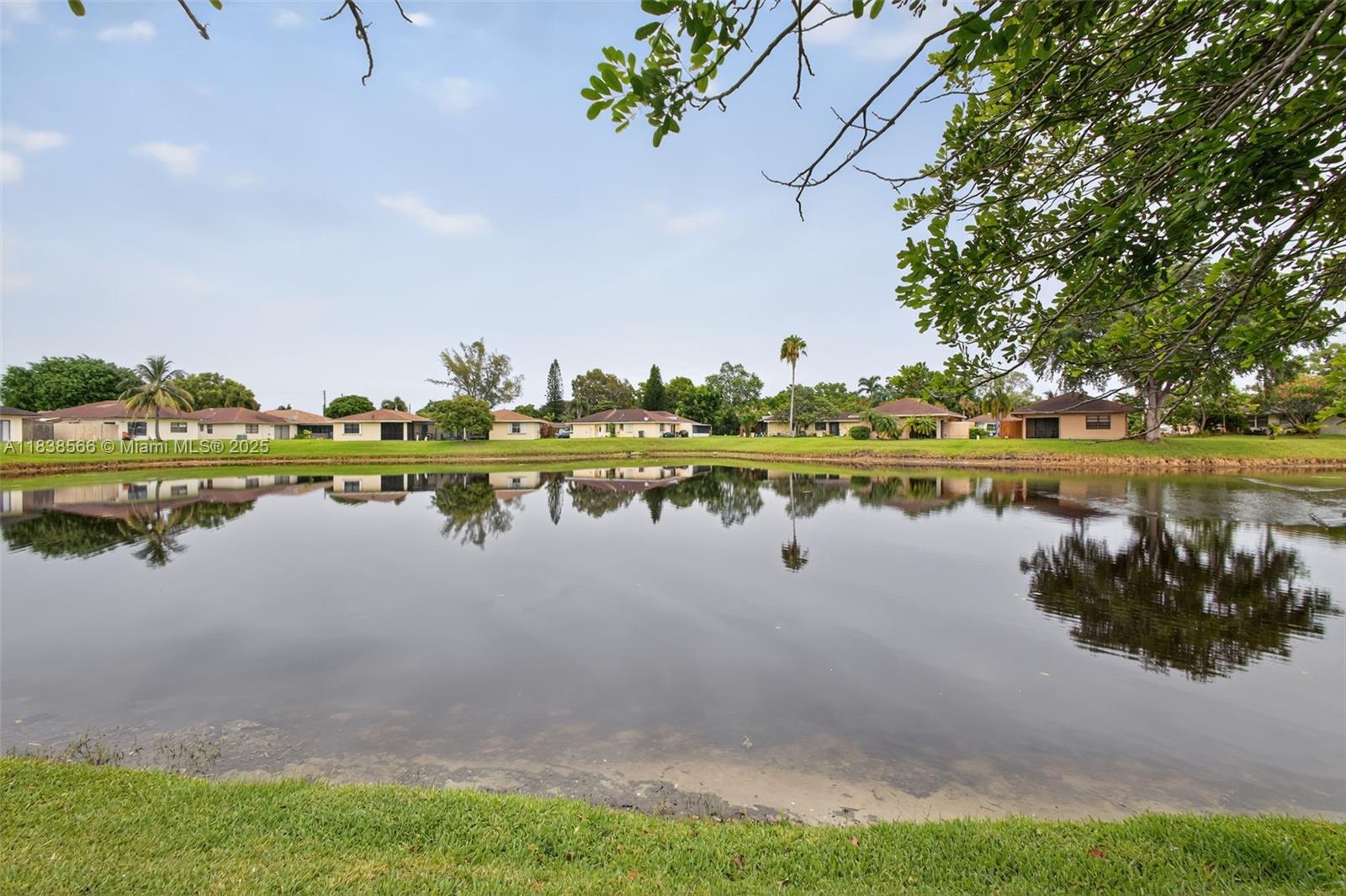 PALM HILL VILLAS UNIT TWO - Residential
