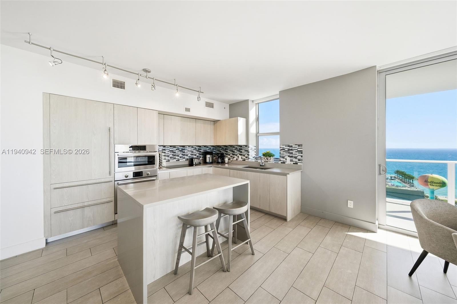 4010 SOUTH OCEAN CONDO - Residential