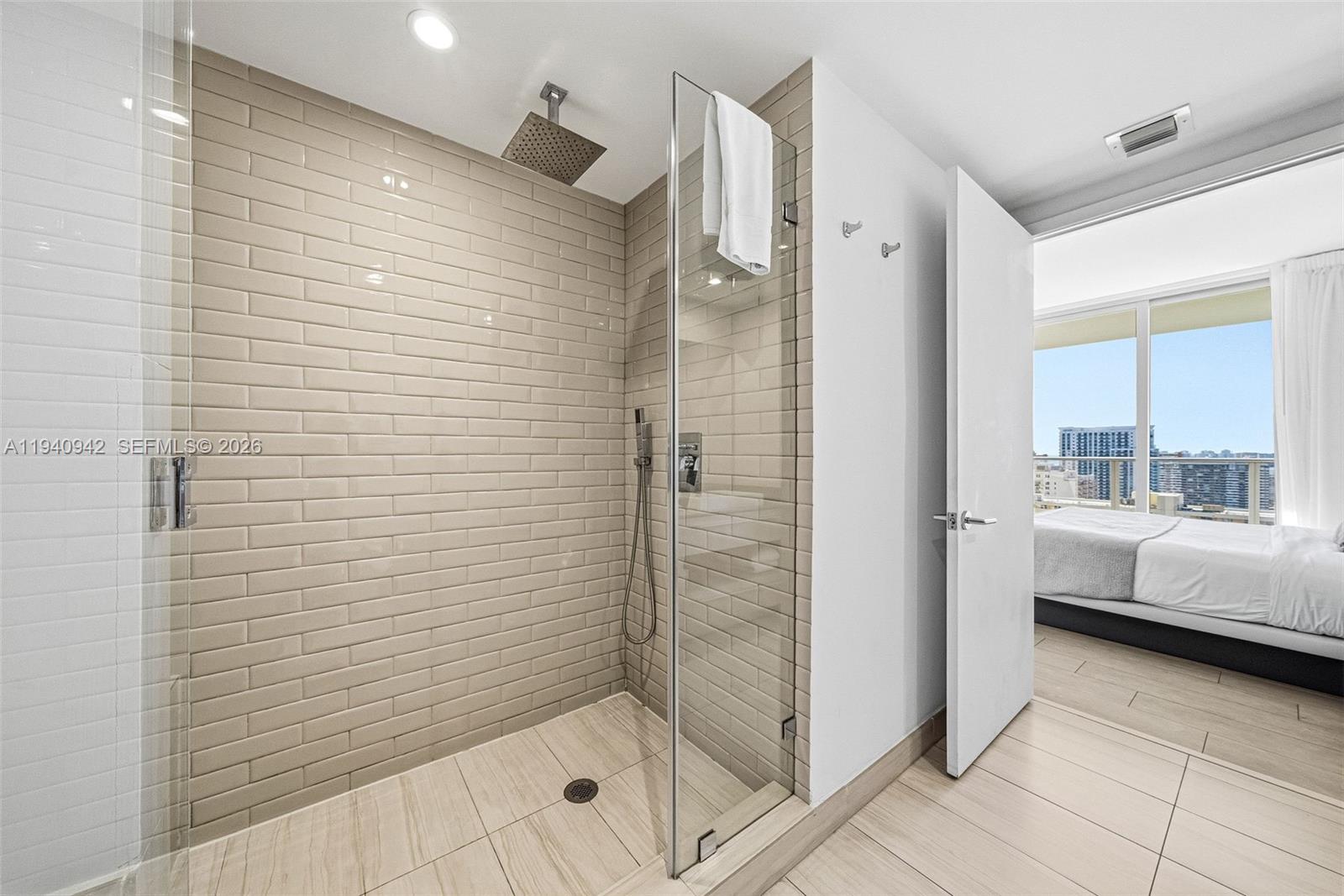 4010 SOUTH OCEAN CONDO - Residential