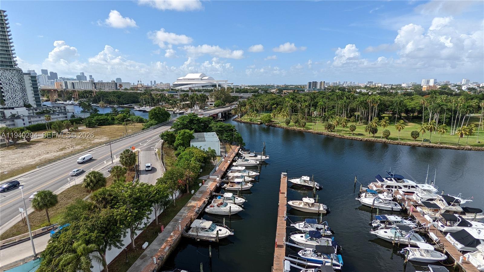 RIVER RUN YACHT CLUB COND - Land