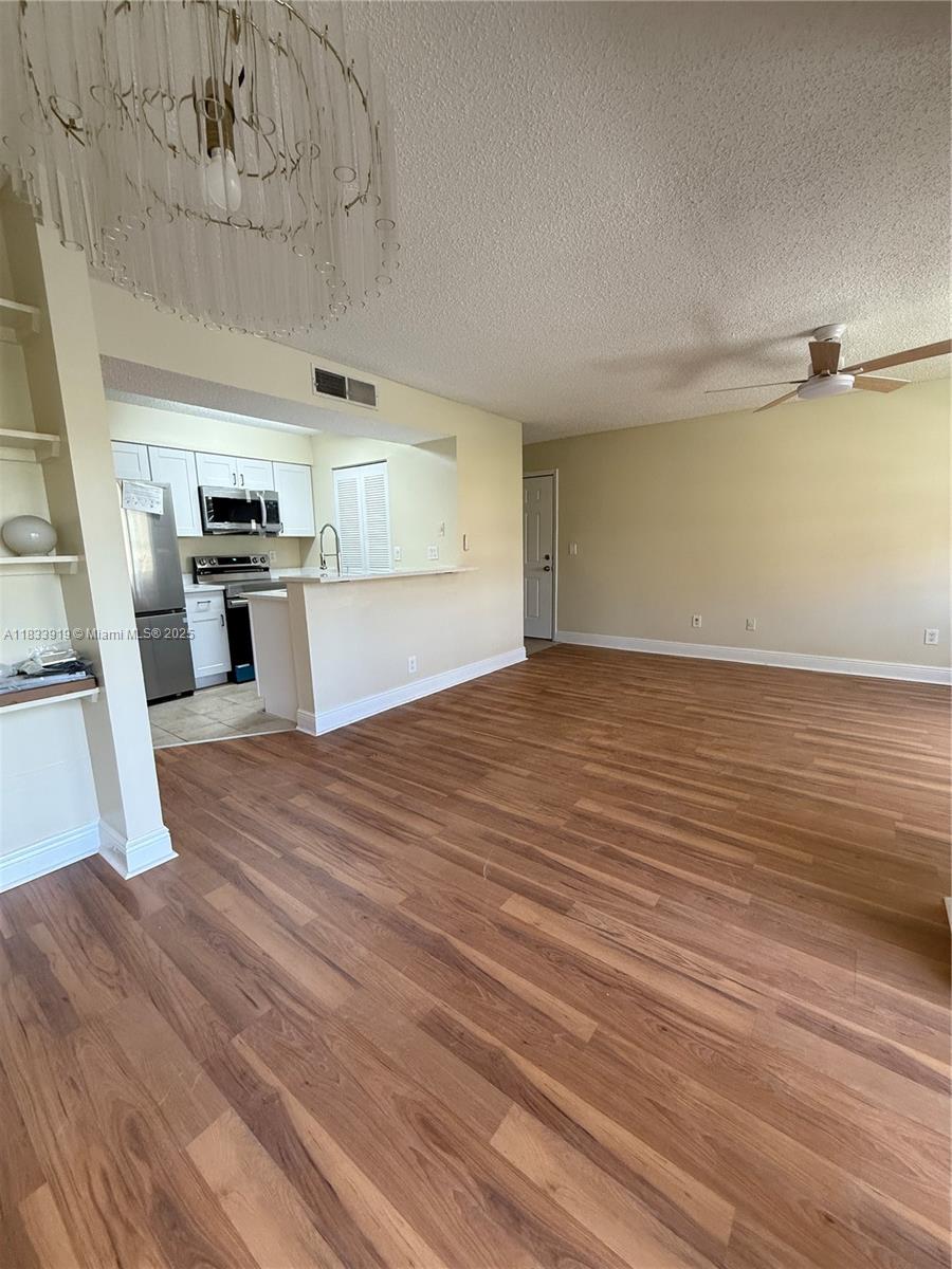 1261 SW 46th Ave 2007