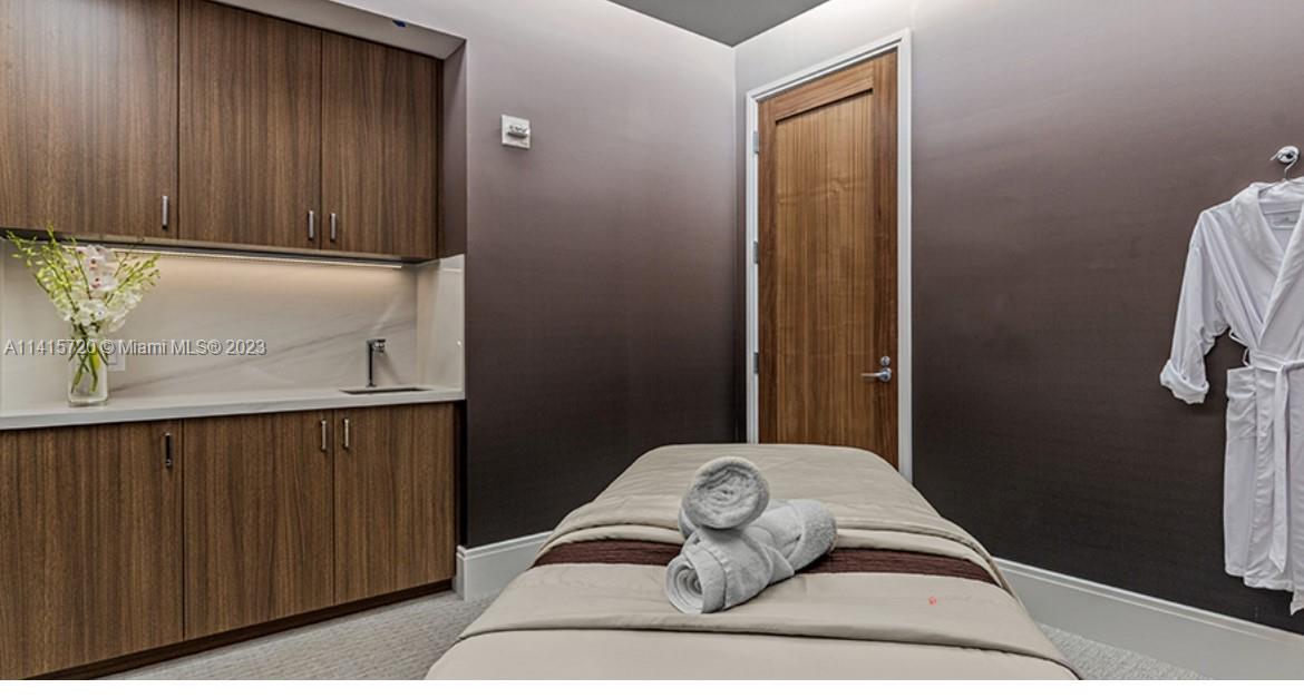 BRIARCLIFF AT WOODFIELD C - Residential