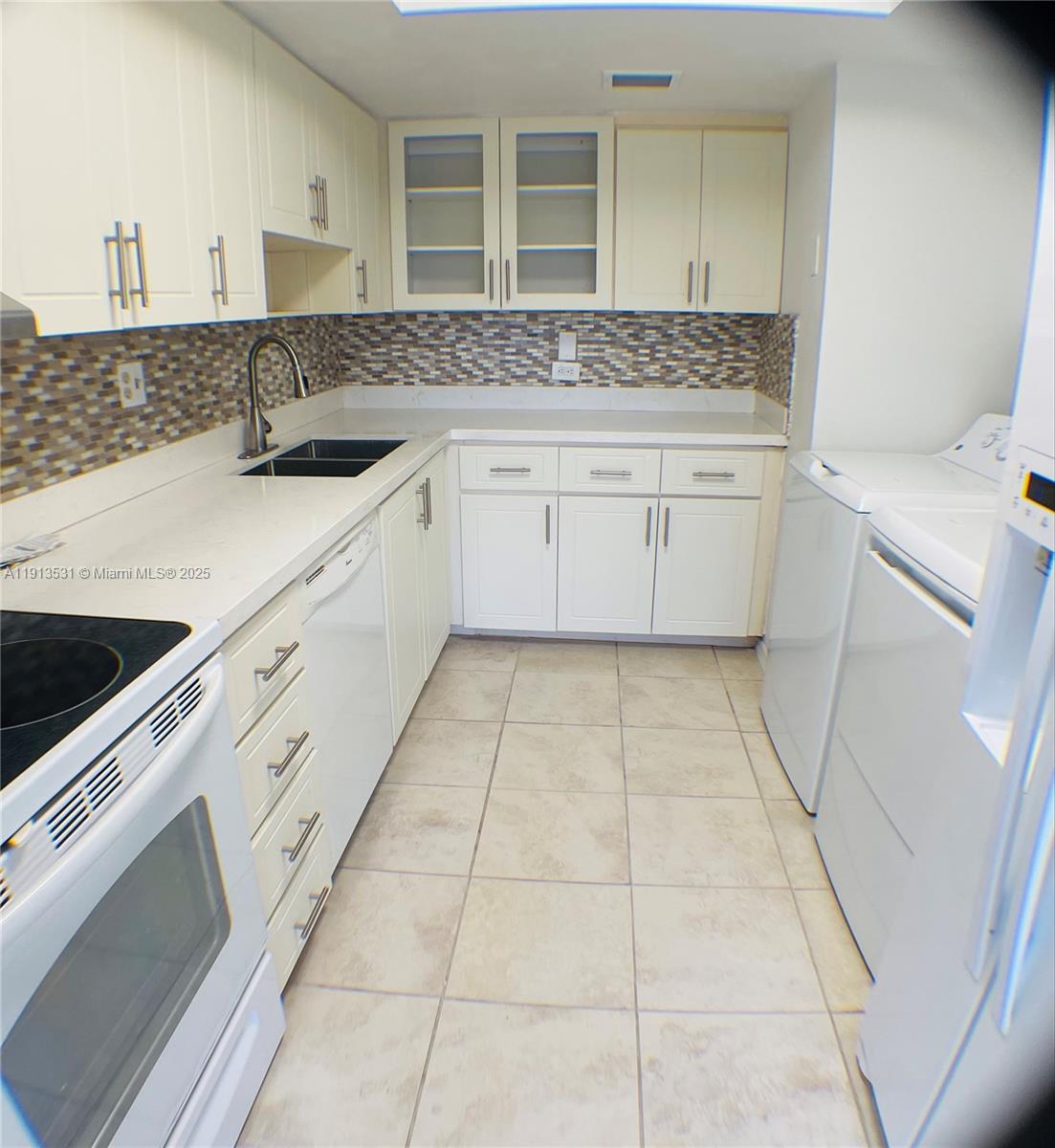 HABITAT II CONDO - Residential Lease