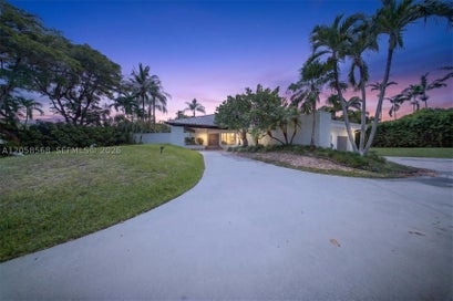 8925 SW 102nd Ter Miami FL 33176