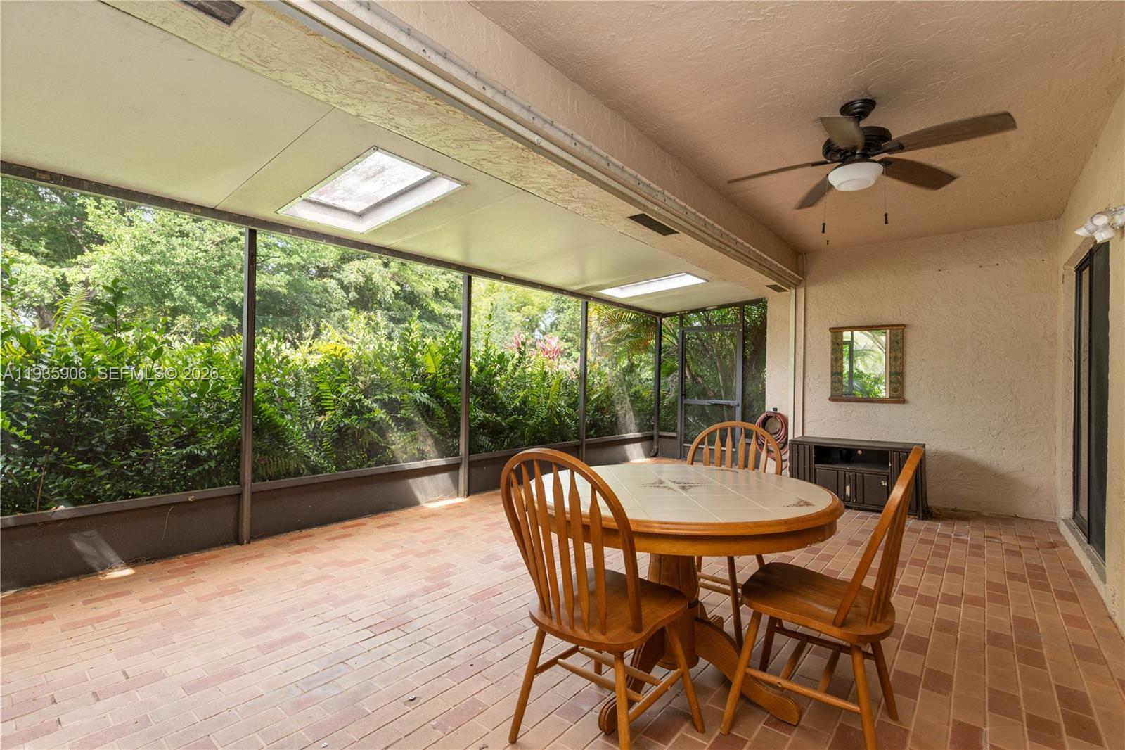 CHELSEA ONE - Residential