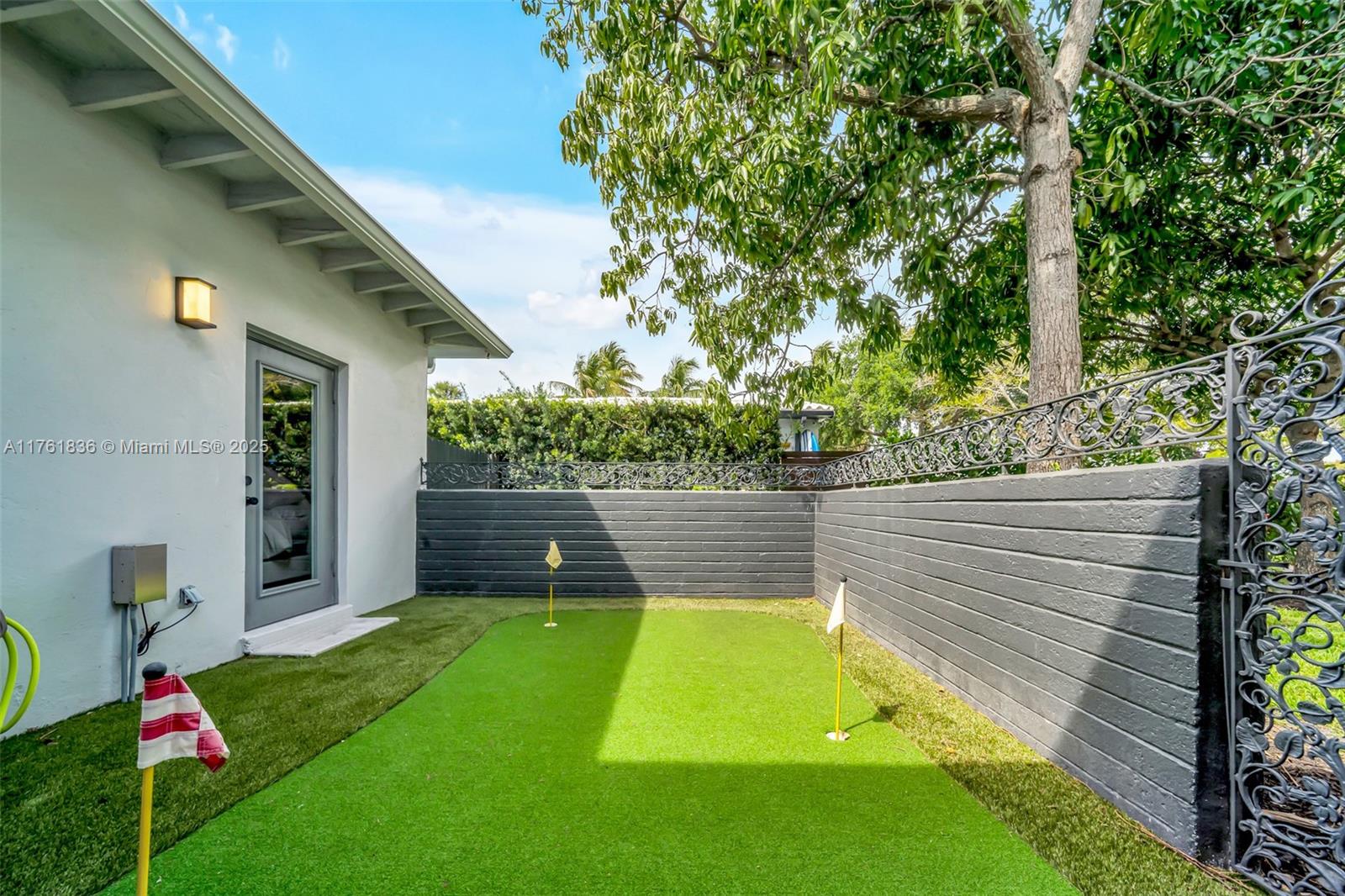 DUNNINGS MIAMI SHORES EXT - Residential