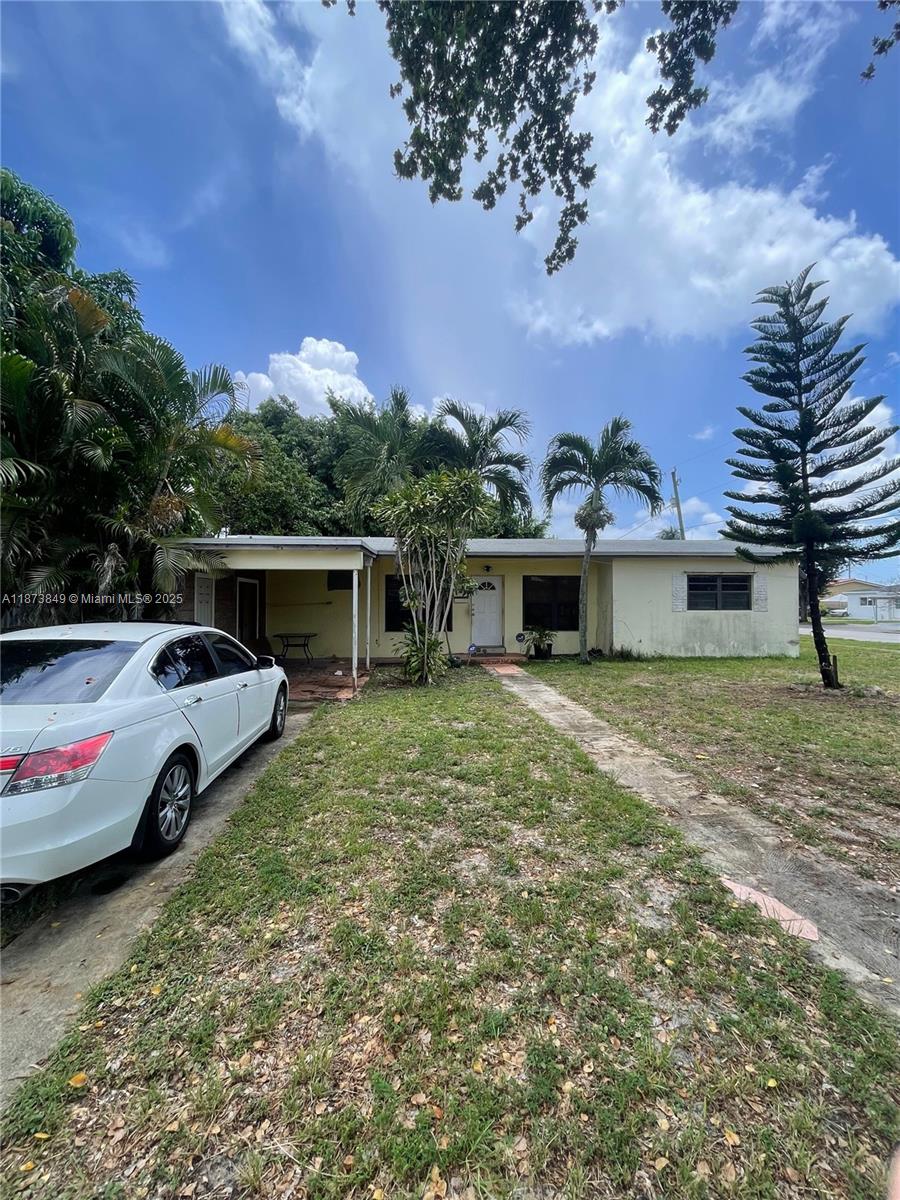 Great potential, 7750 sqft corner lot in central Hialeah. Roof replaced in 2019, and new A/C. Carport can be closed for aditional room or efficency.