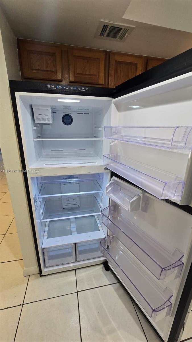 FERNWOODS CONDO NO 2 BLDG - Residential Lease