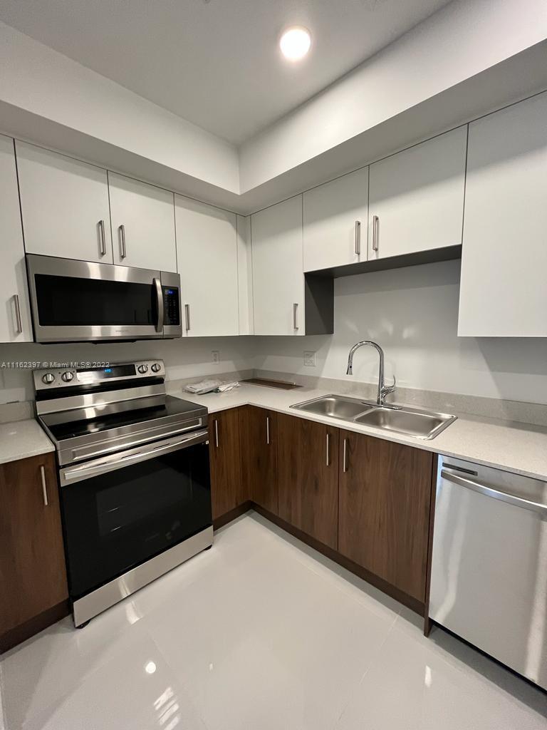 GRAN DORAL 1 CONDO - Residential Lease