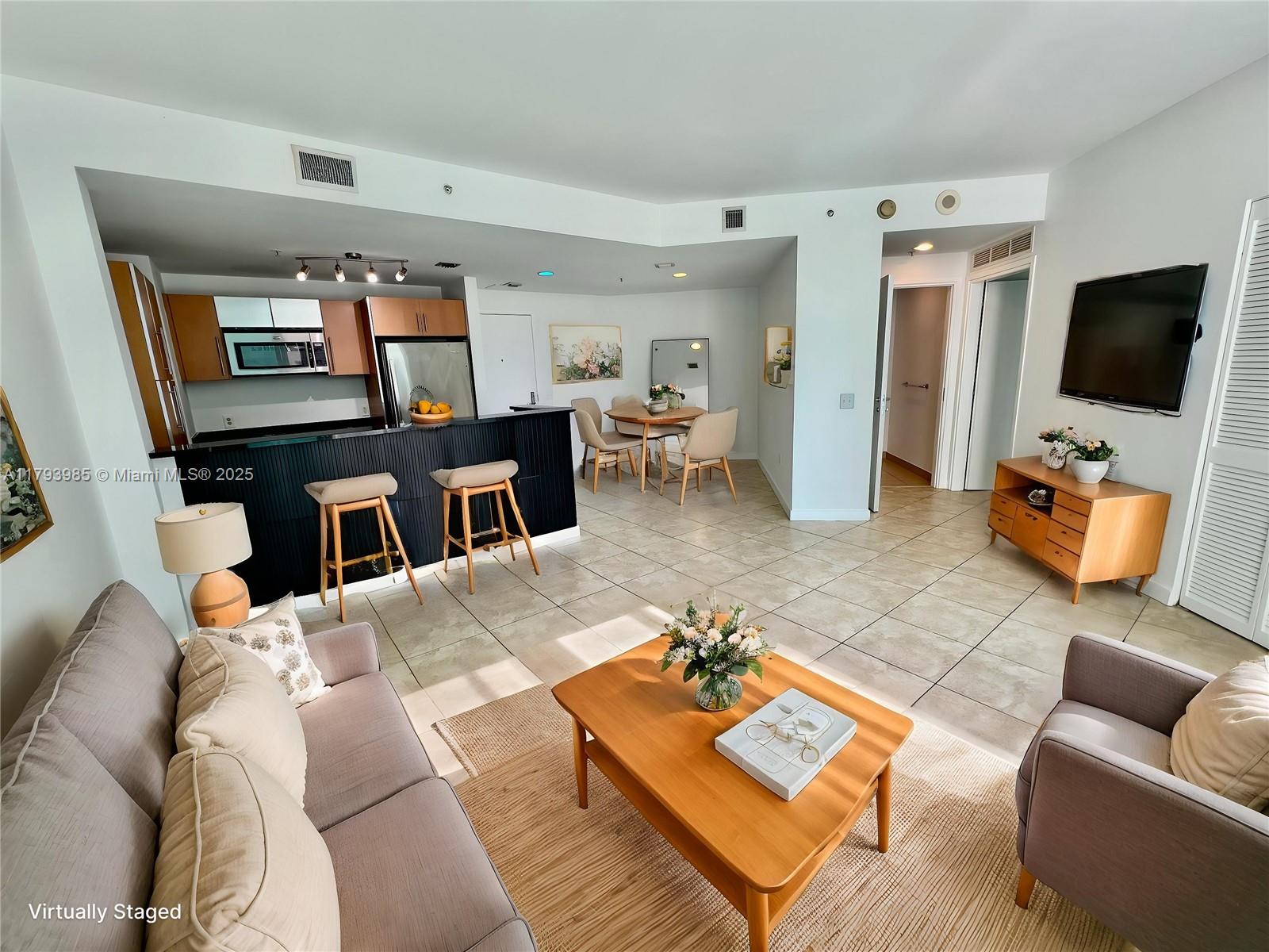 300 S Biscayne Blvd 1405, Miami, Broward County, Florida - 1 Bedrooms  
2 Bathrooms - 