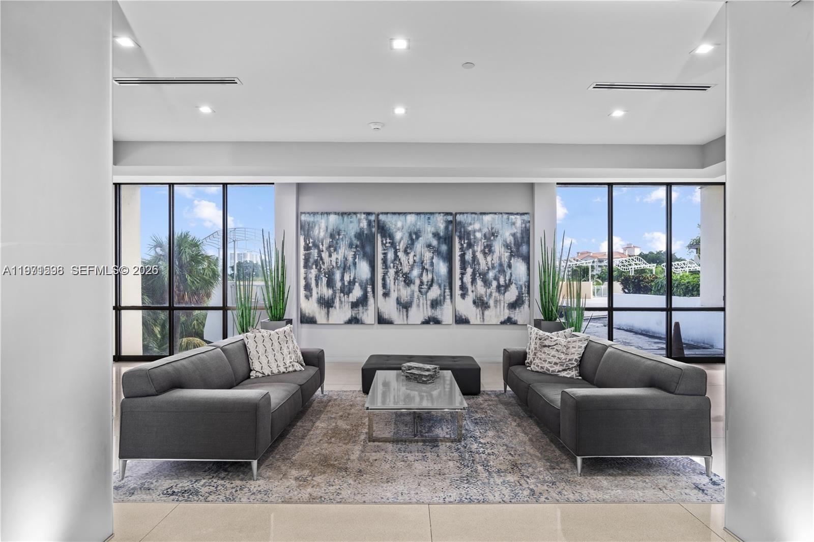 CORONADO CONDO- TOWER II - Residential