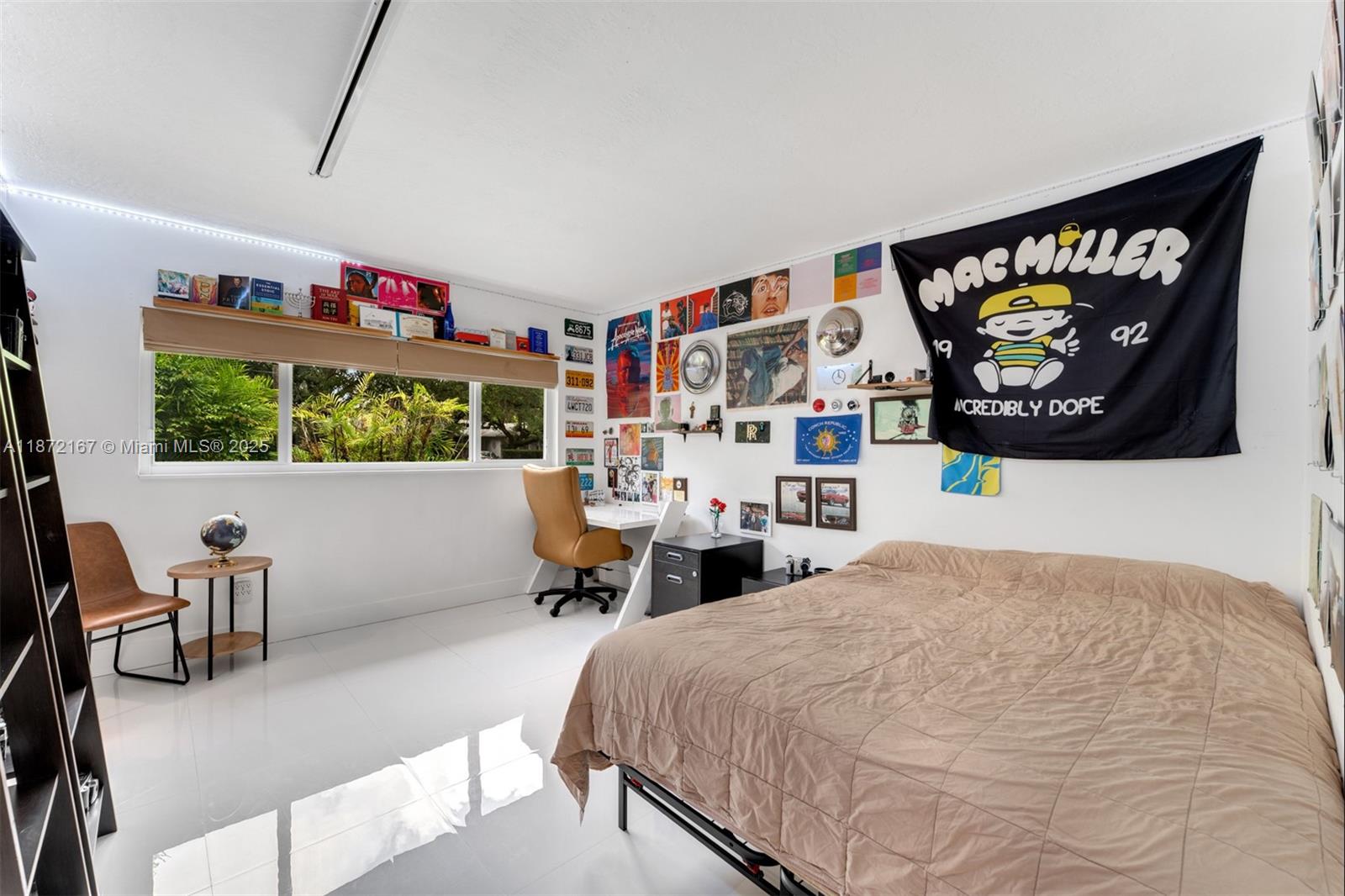 ROCK LAKE - Residential