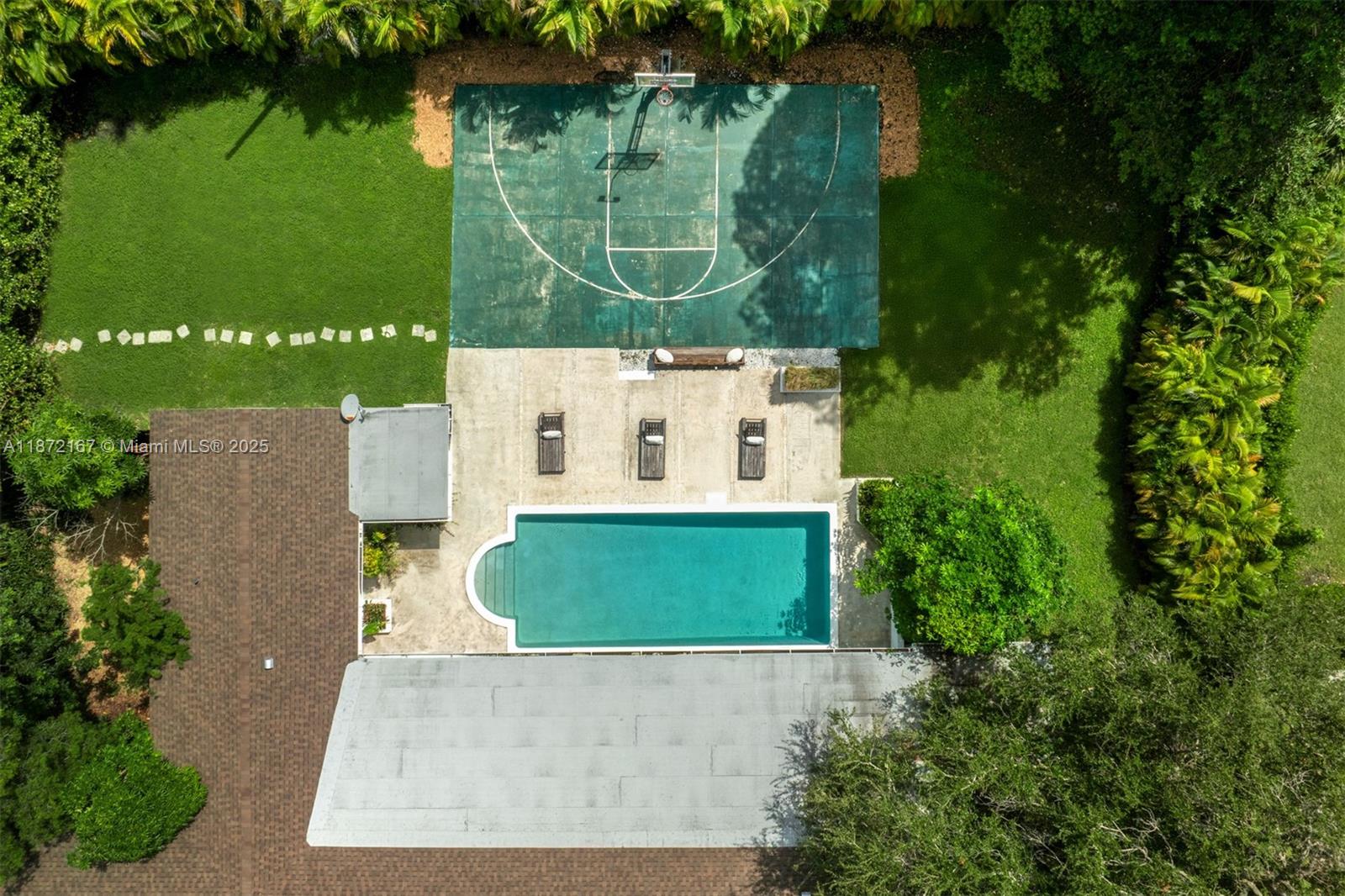 ROCK LAKE - Residential