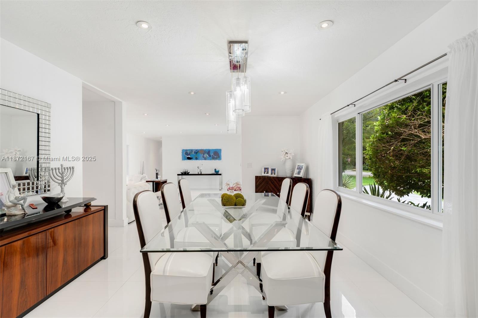 ROCK LAKE - Residential